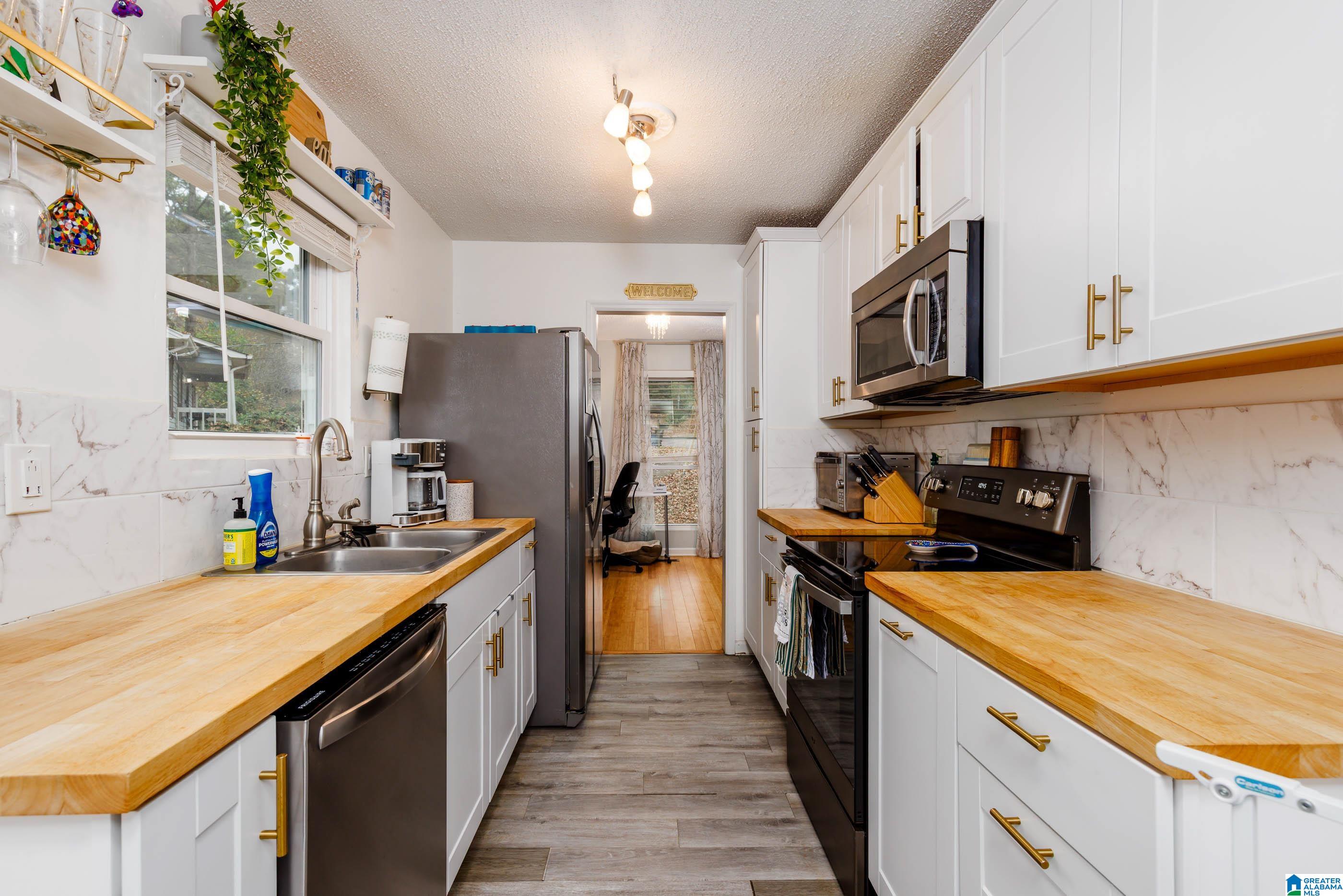 5751 ANNANADALE LANE