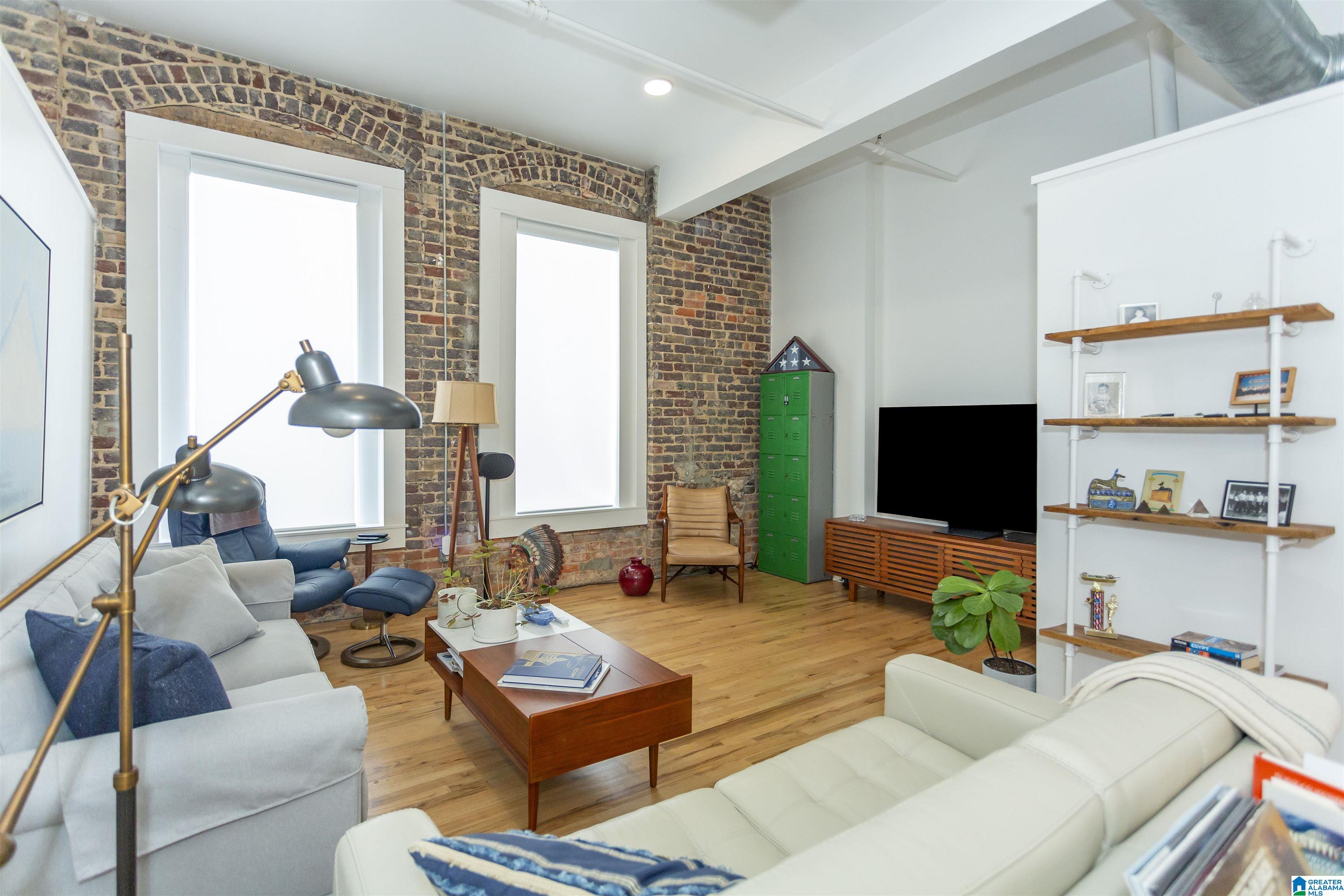 300 20TH STREET N 208