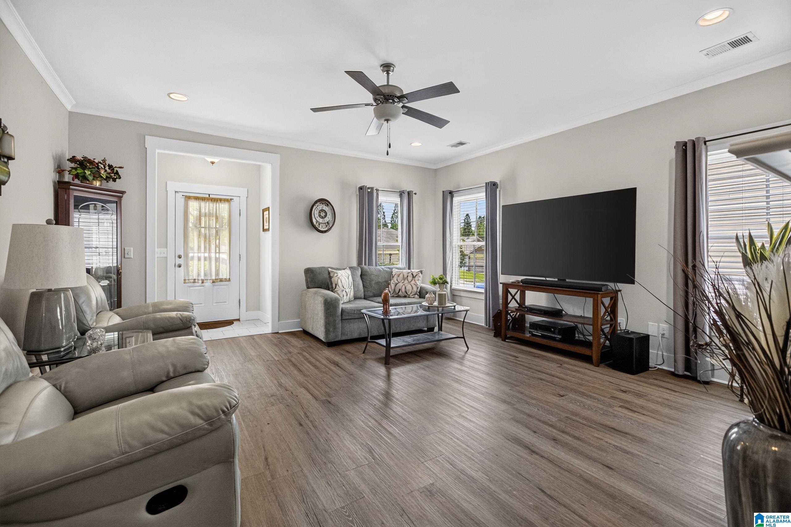 509 FOX RUN LANE