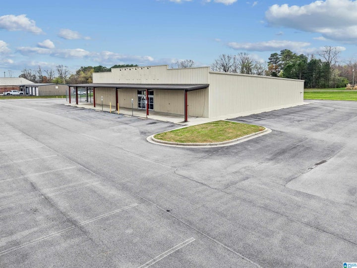 Photo 1 of 53 — 698 E MAIN STREET, RAINSVILLE, AL 35986