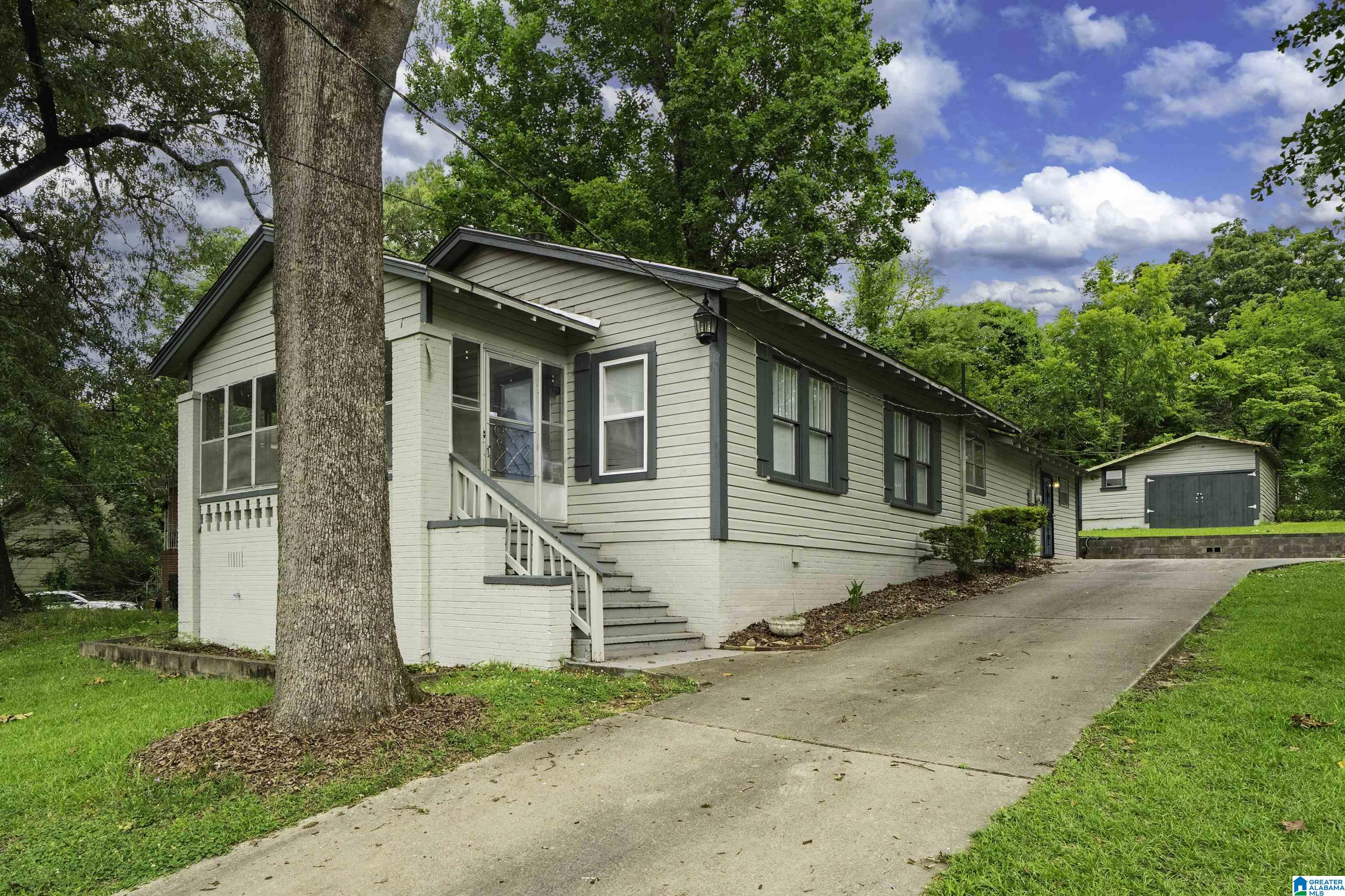 412 NEWTON DRIVE