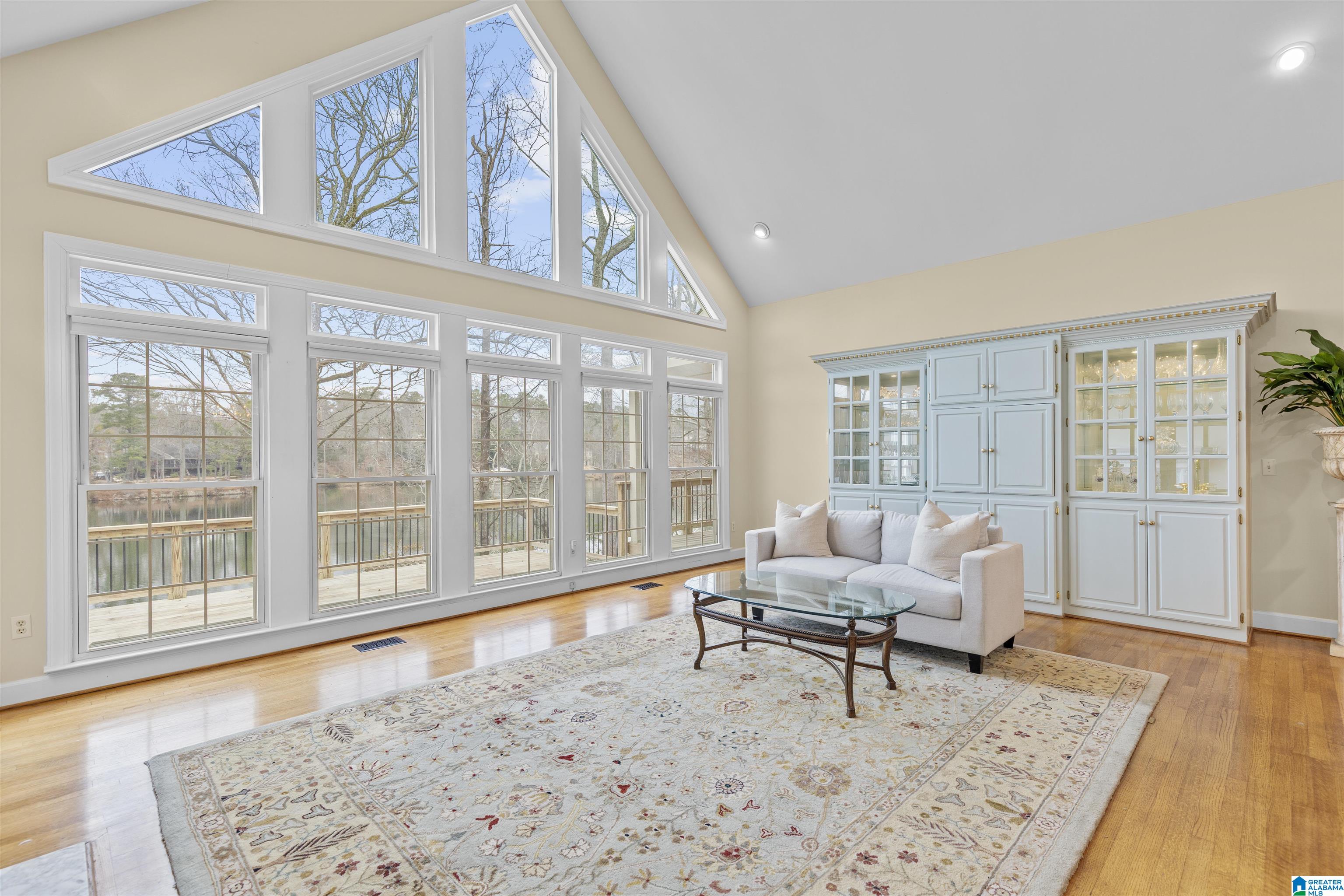 4644 S LAKERIDGE DRIVE