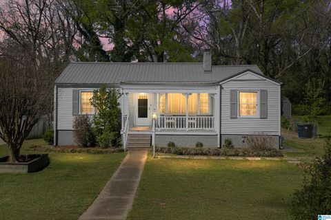 Photo of 808 Meadowbrook Drive, BIRMINGHAM, AL 35215 (MLS # 21448604)