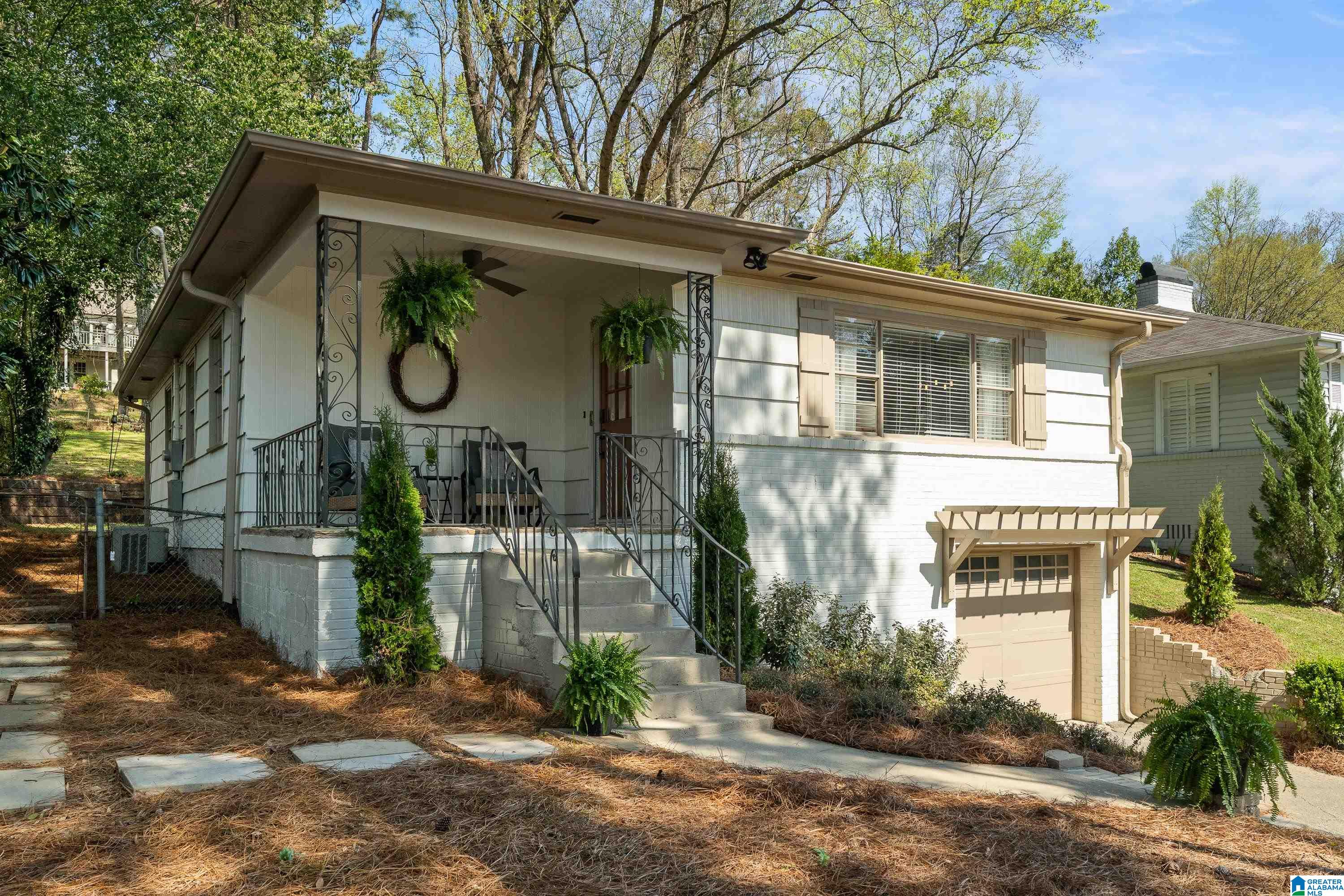 1820 WINDSOR BOULEVARD