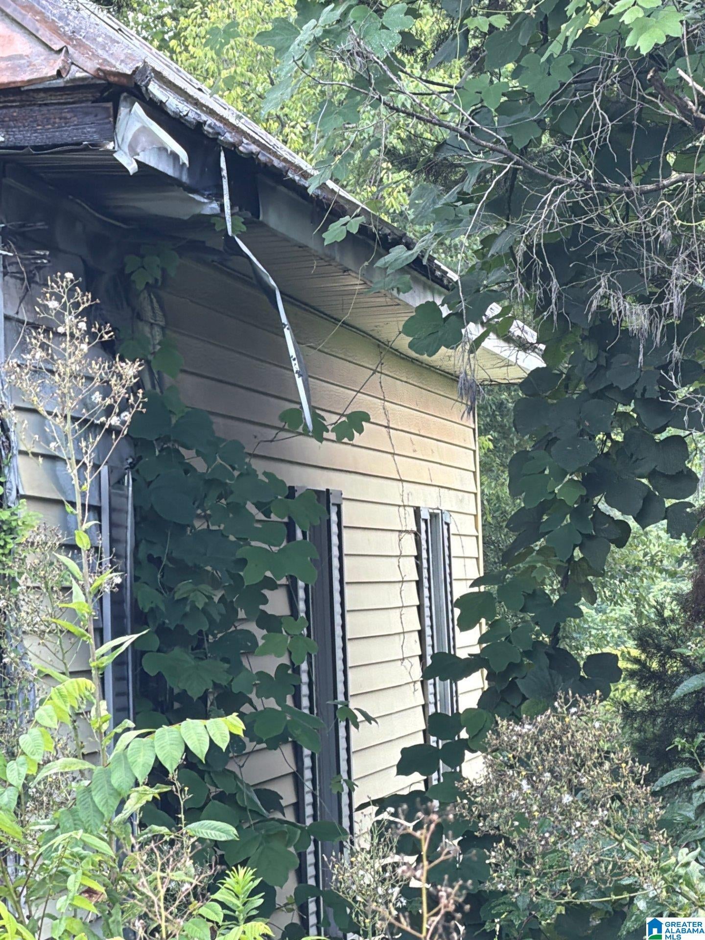 1433 AVENUE I