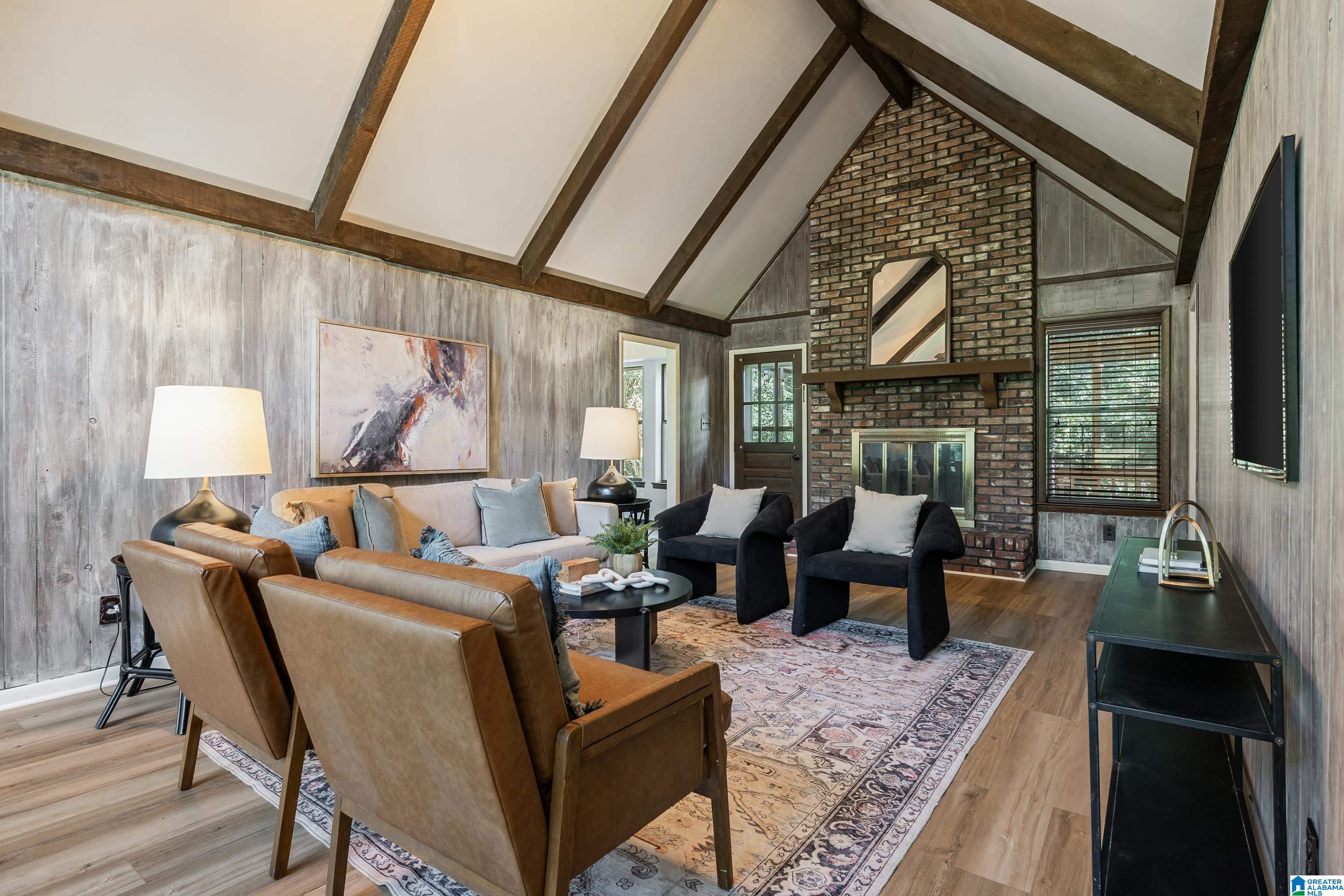 2213 PIONEER DRIVE