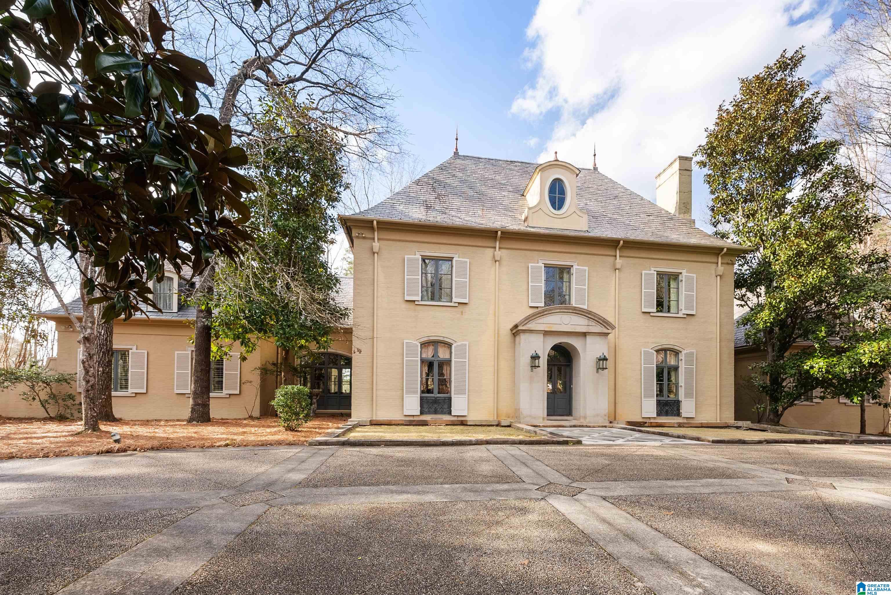 401 CARNOUSTIE DRIVE