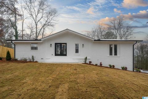 520 HILLSBORO ROAD HUEYTOWN AL 35023