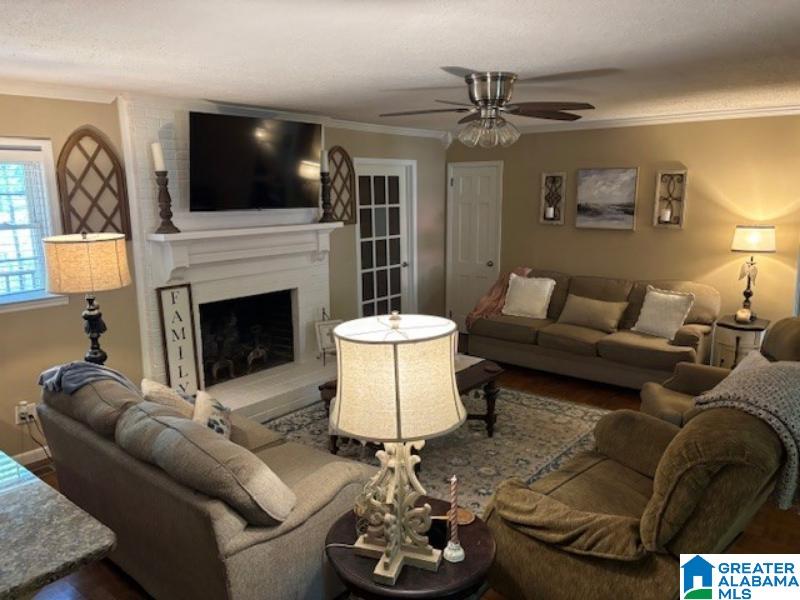 4233 HILLSBORO DRIVE