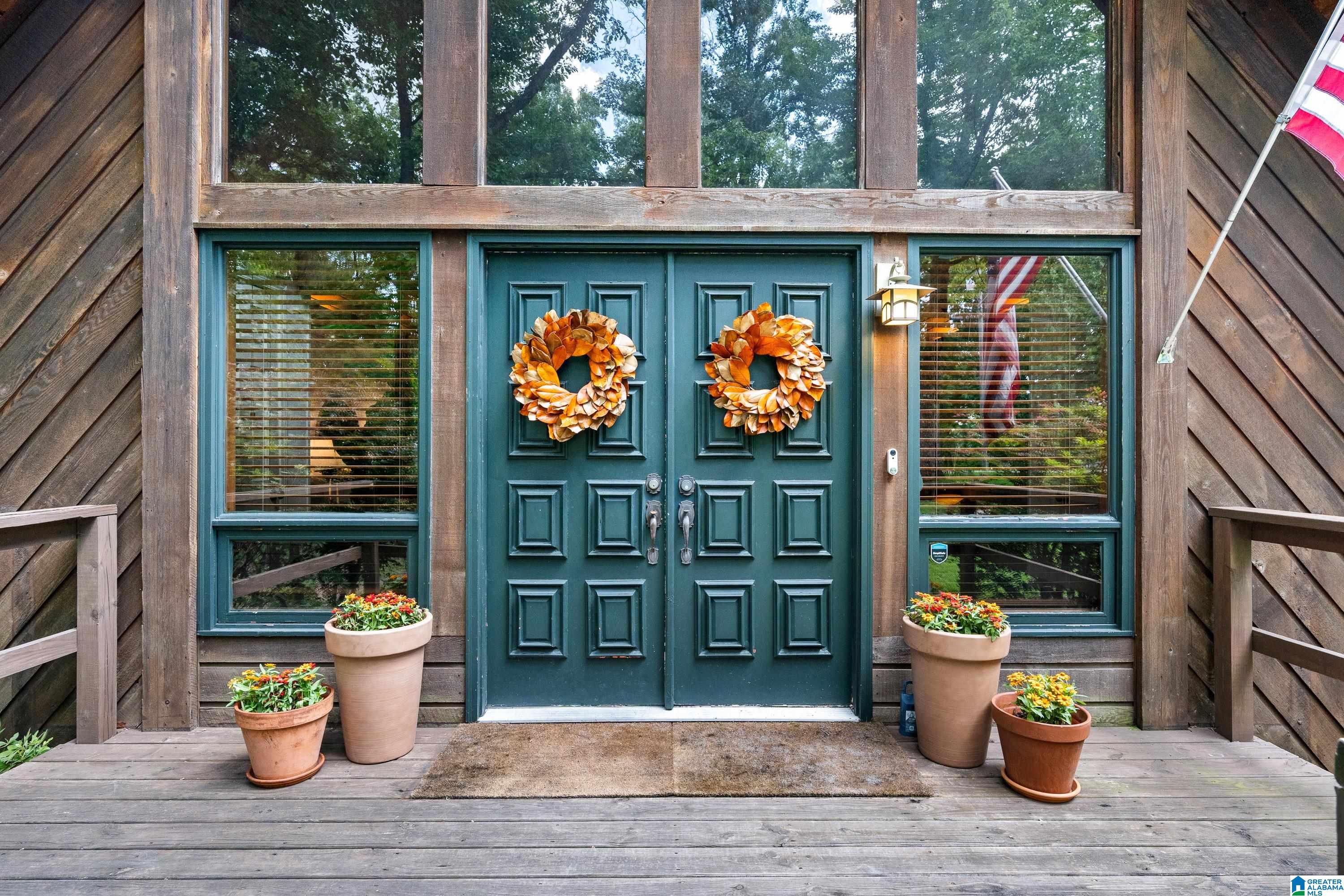 1116 RIDGE DRIVE