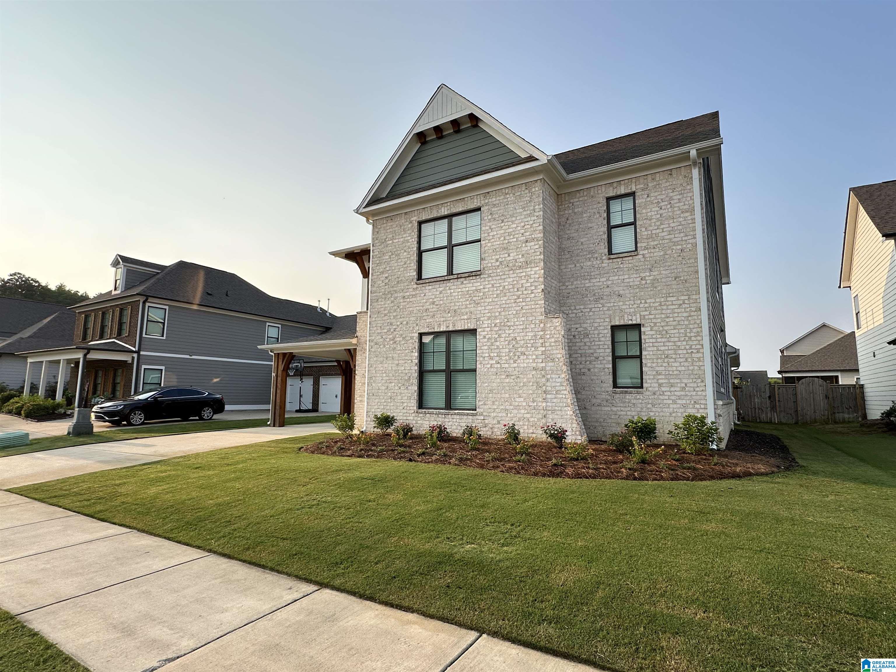 851 GRIFFIN PARK CIRCLE