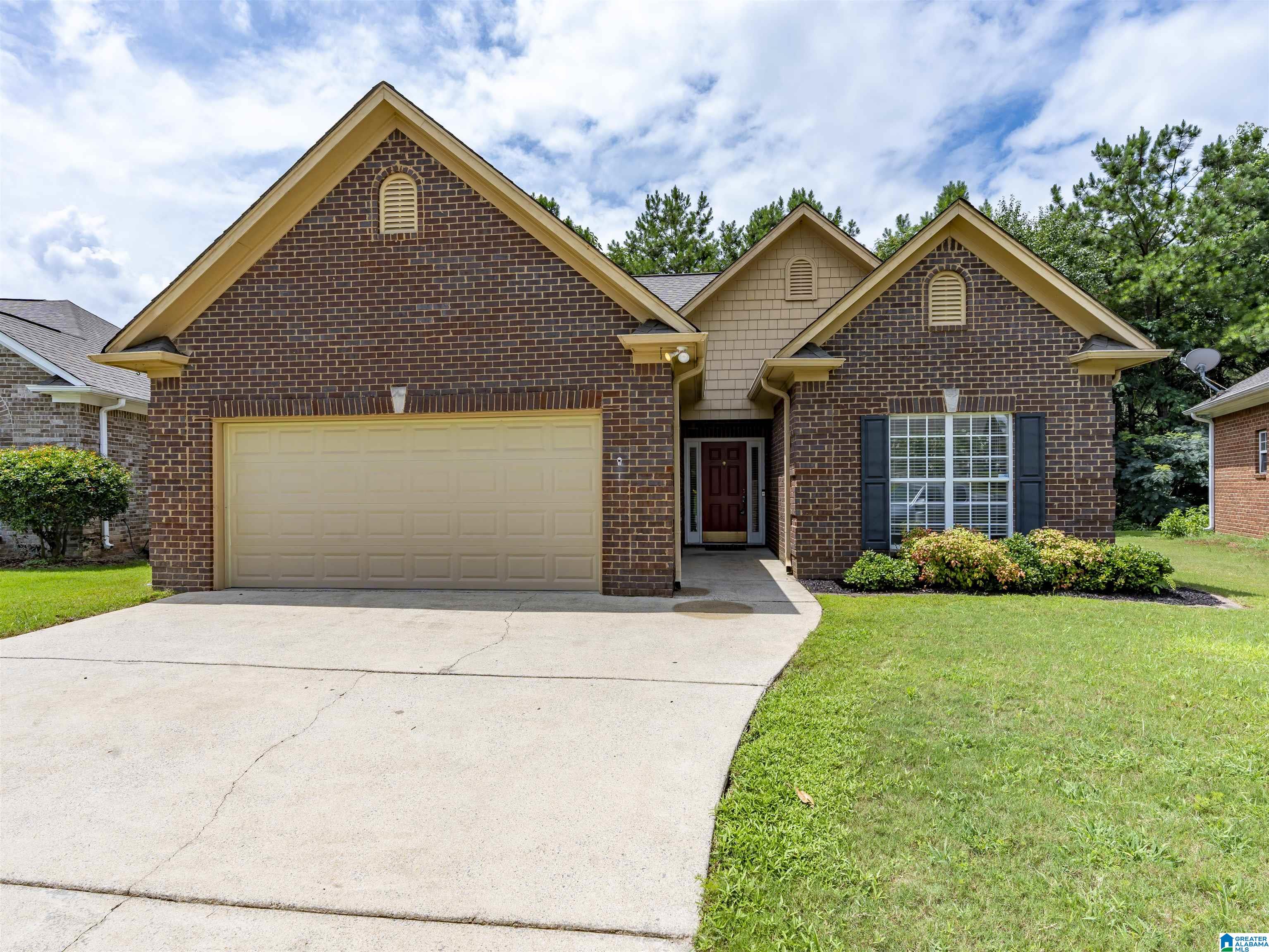 Photo 1 of 39 — 456 ENCLAVE CIRCLE, FULTONDALE, AL 35068