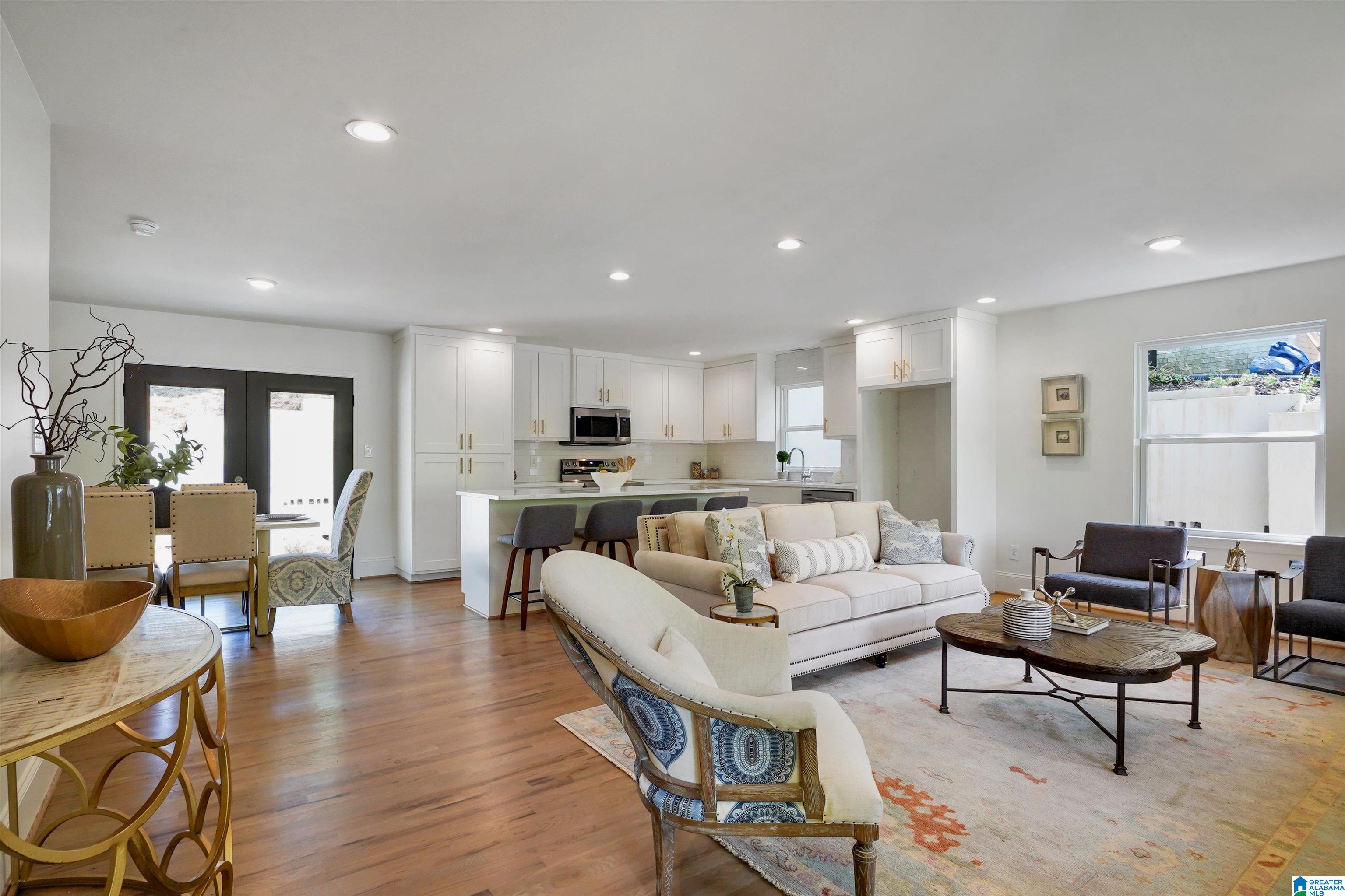 4720 CLAIRMONT AVENUE S