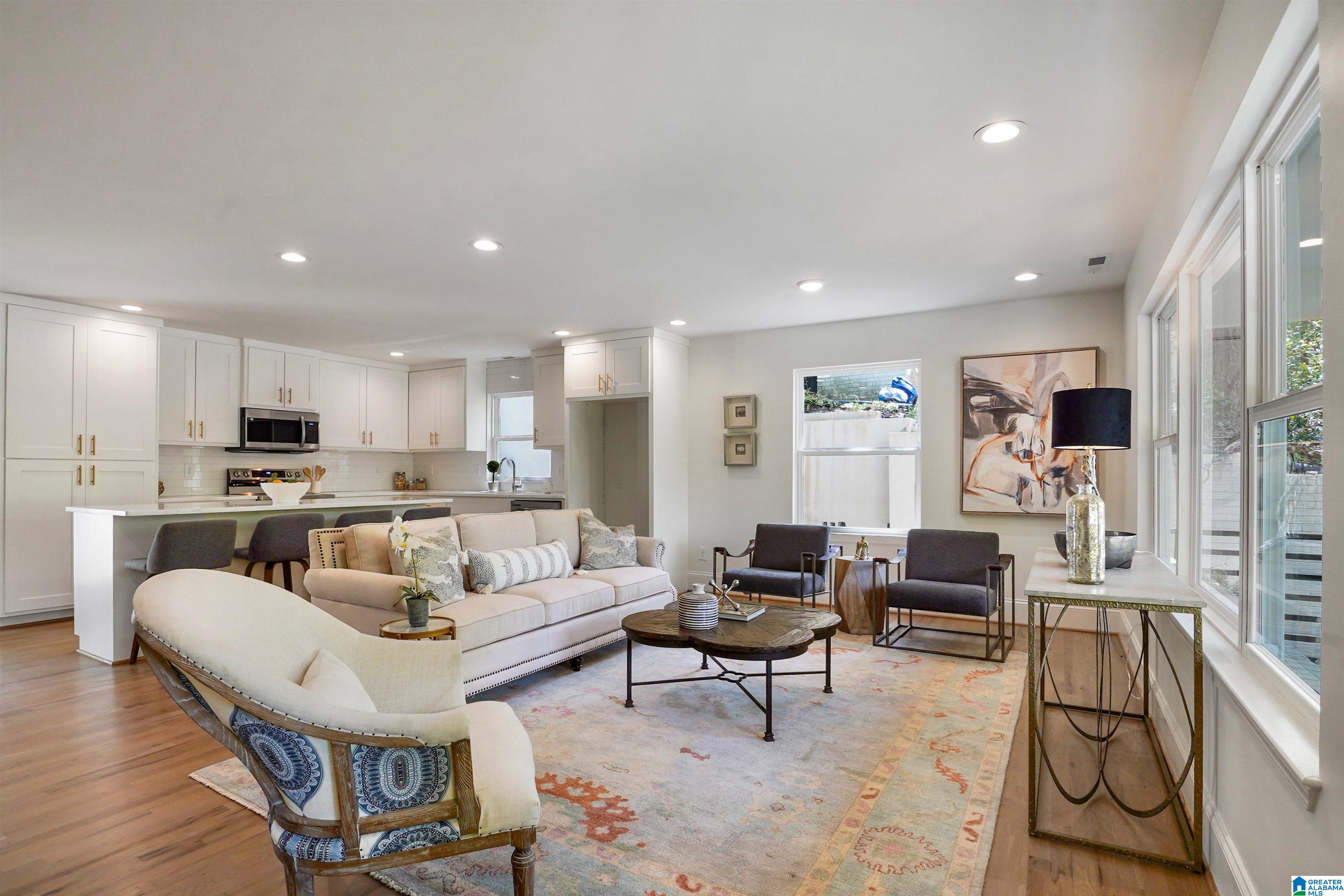 4720 CLAIRMONT AVENUE S