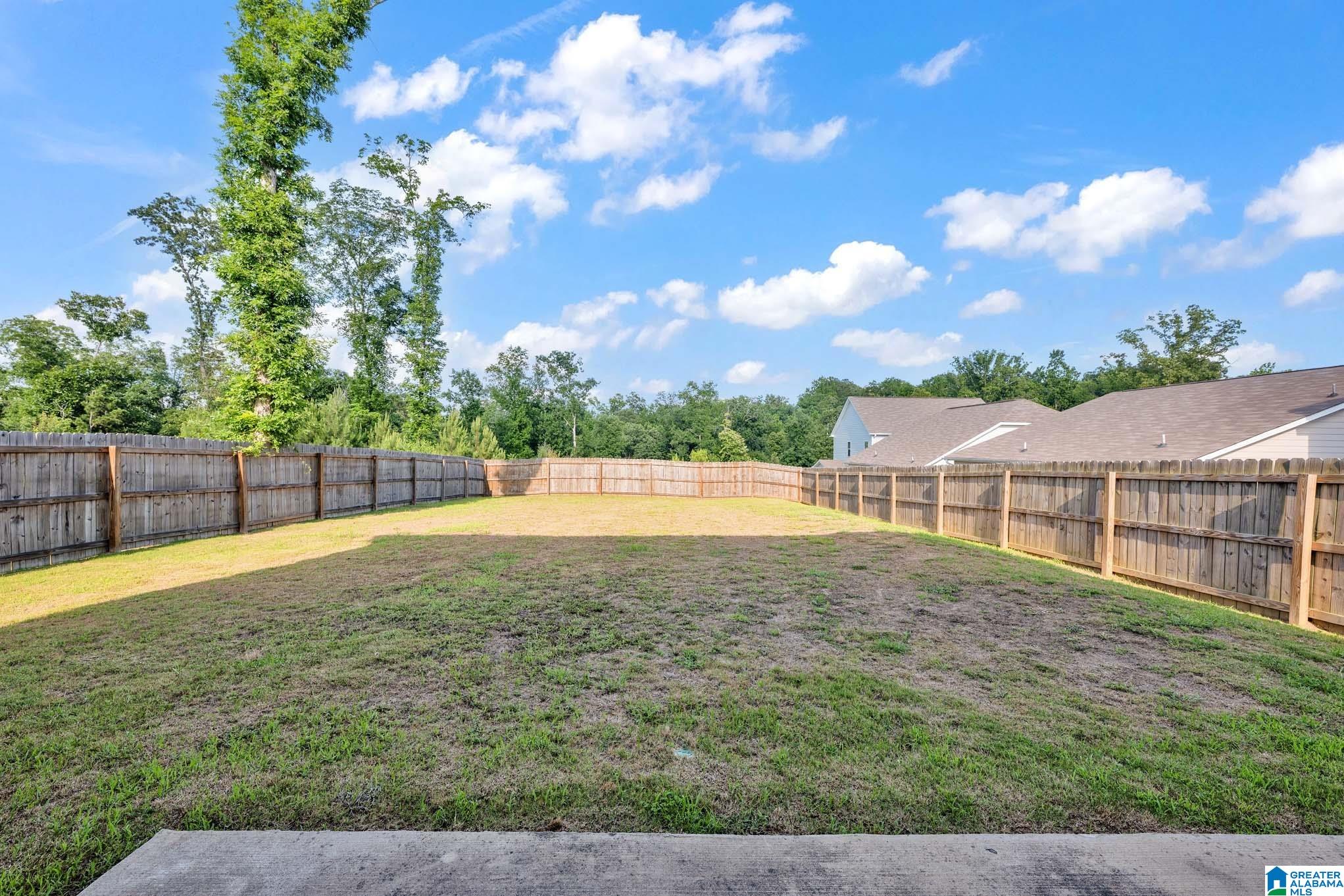 4865 MAE BETH CIRCLE
