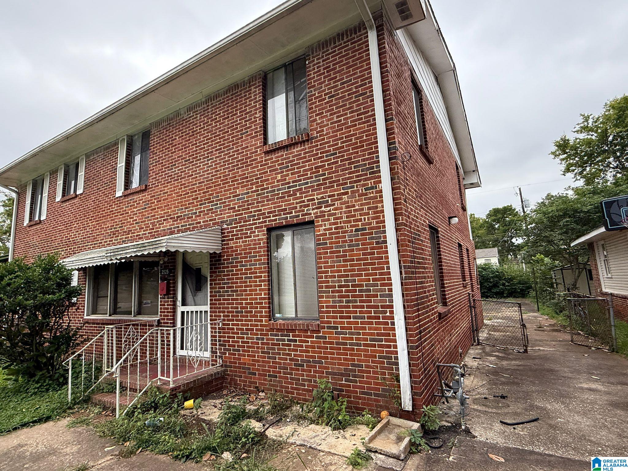 2925 STEINER COURT SW