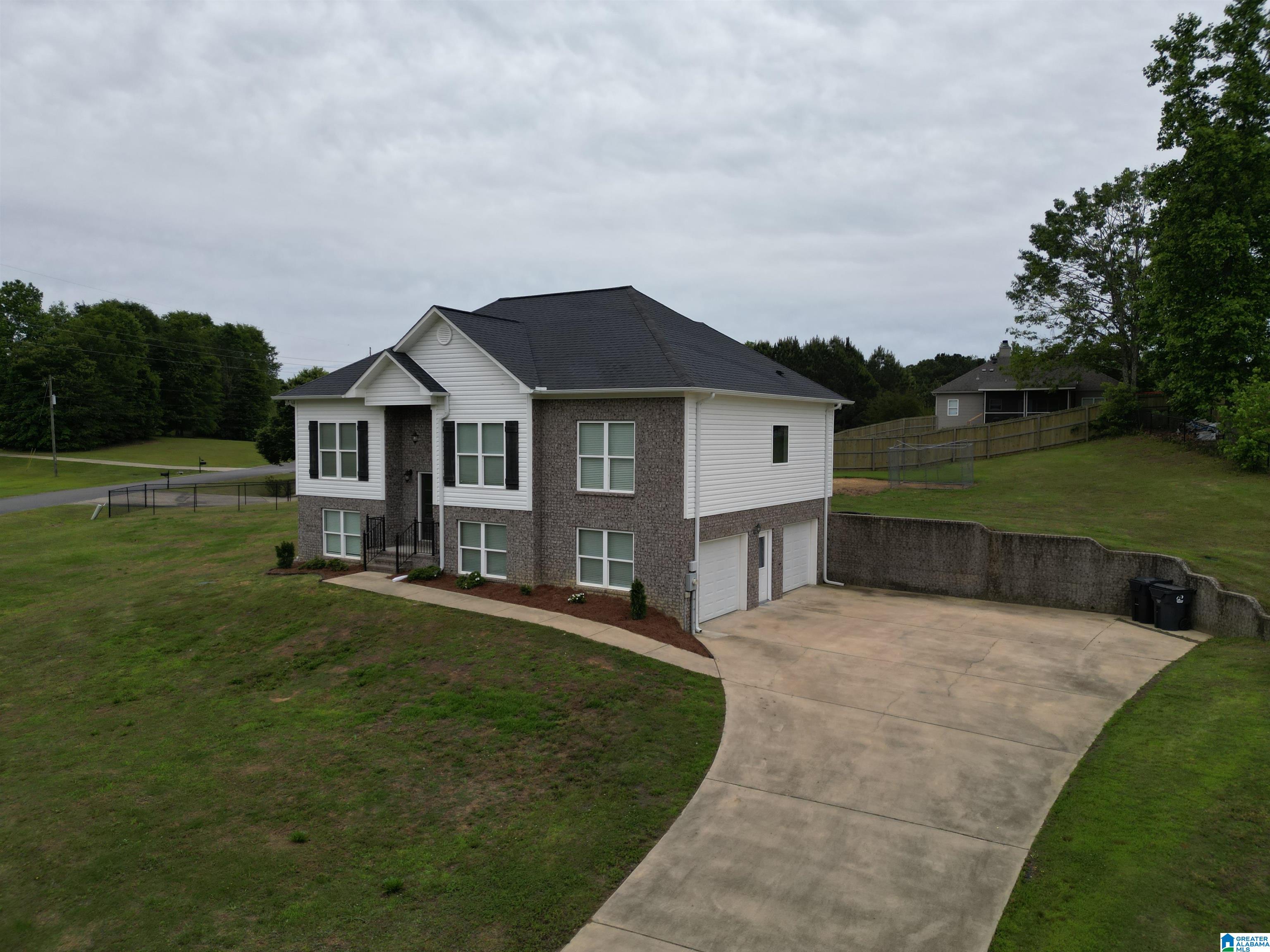 901 GINGER LANE
