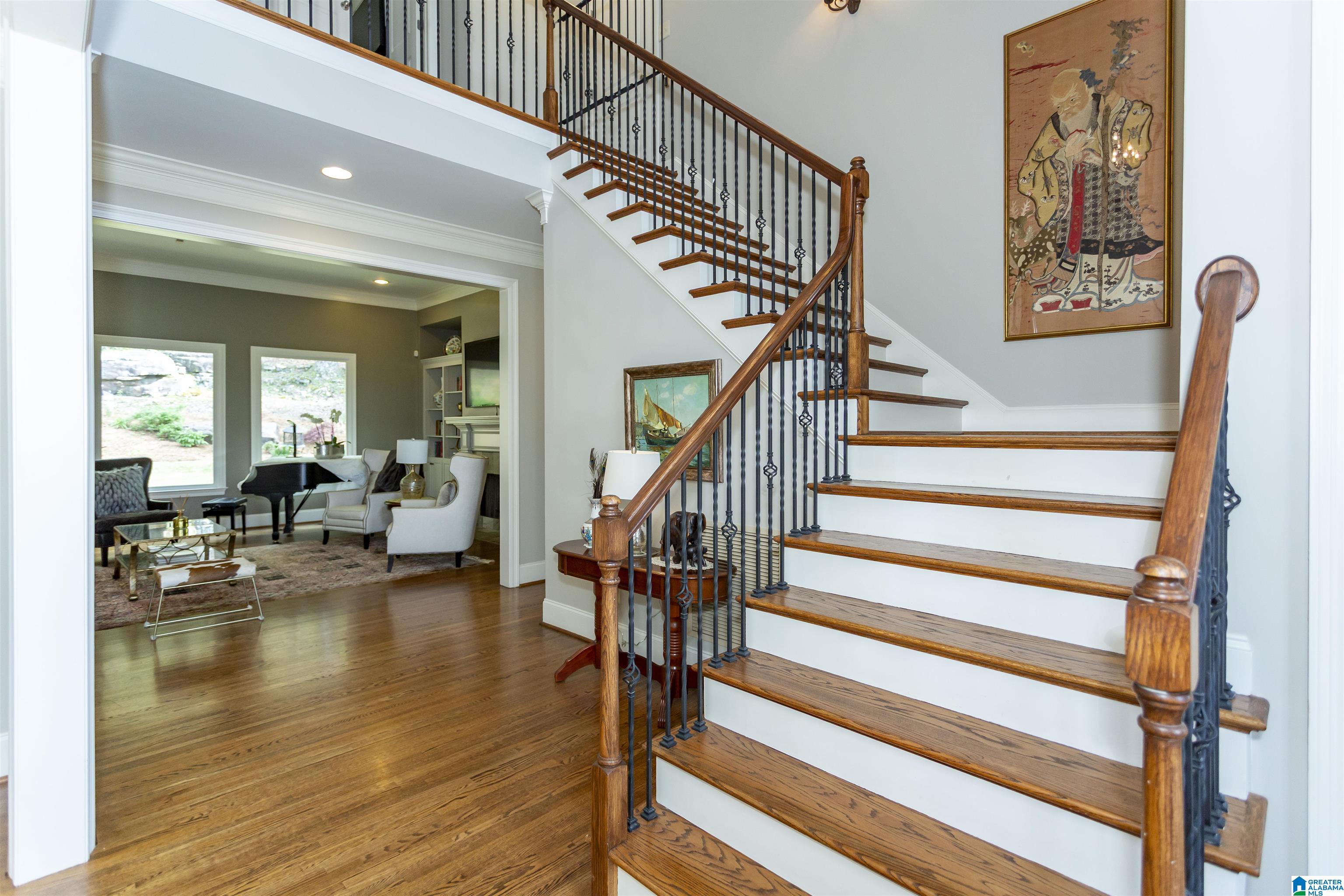 1572 WOODRIDGE PLACE