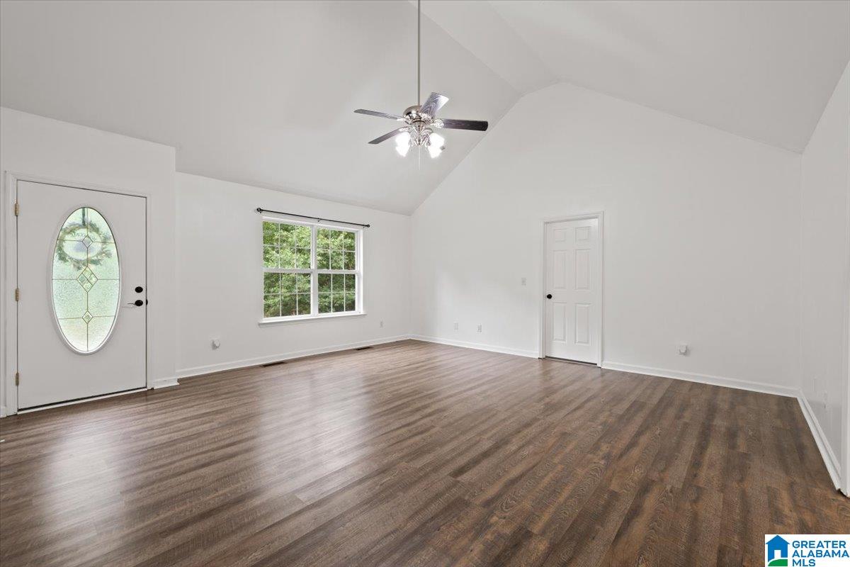 1095 DEANS FERRY ROAD