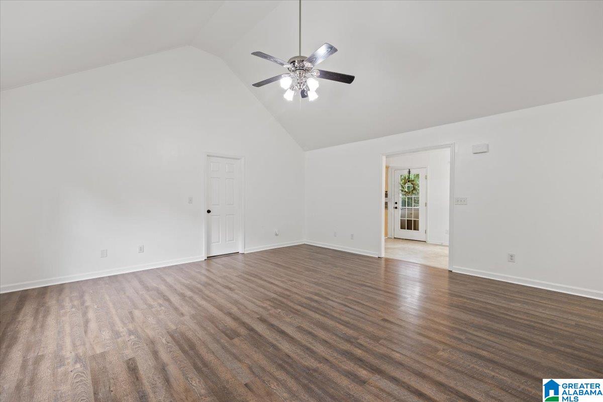1095 DEANS FERRY ROAD
