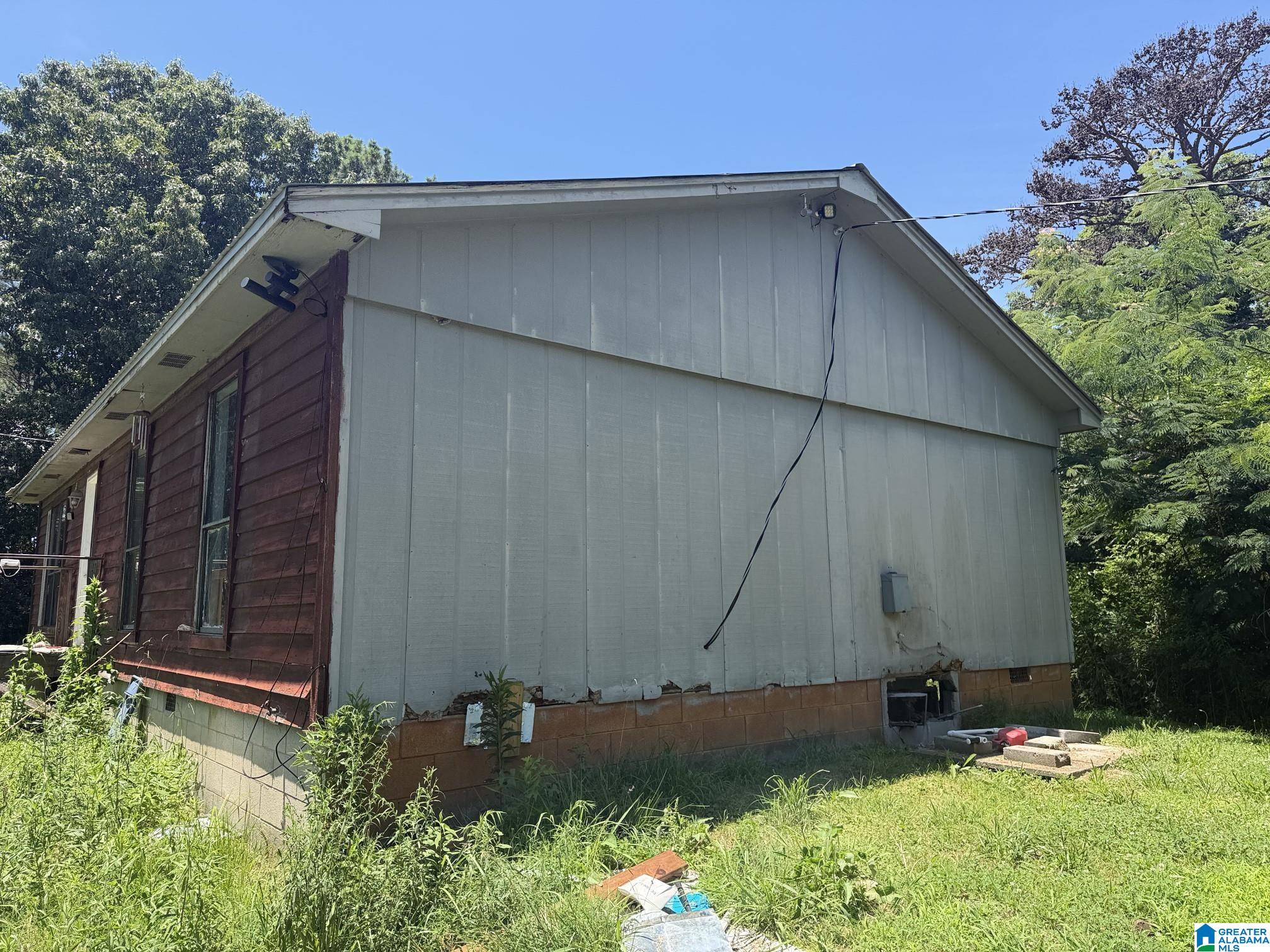 3545 ROSE HILL DRIVE