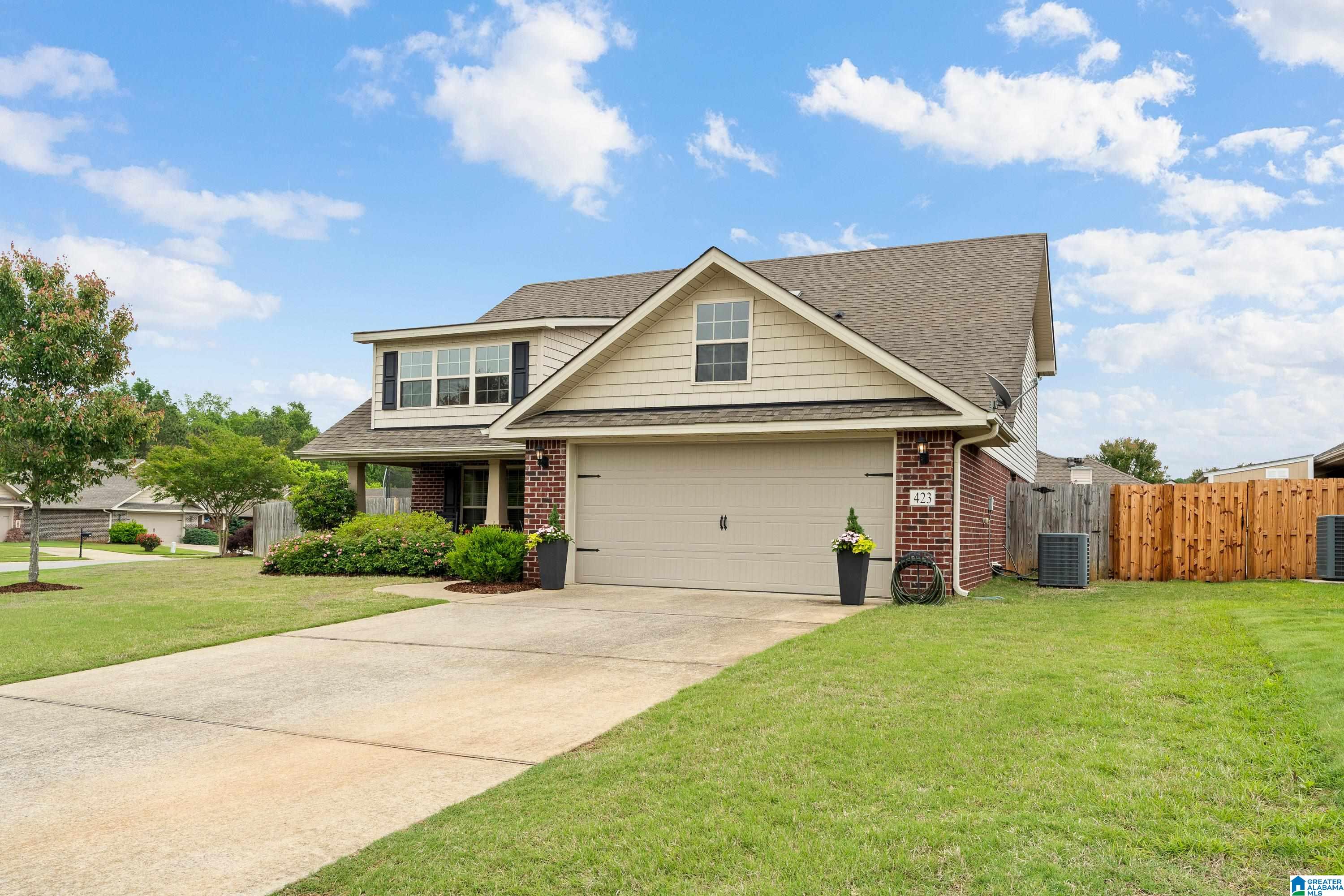 423 N RIVER CREST DRIVE