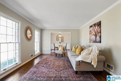 513 YELLOWSTONE DRIVE BIRMINGHAM AL 35206