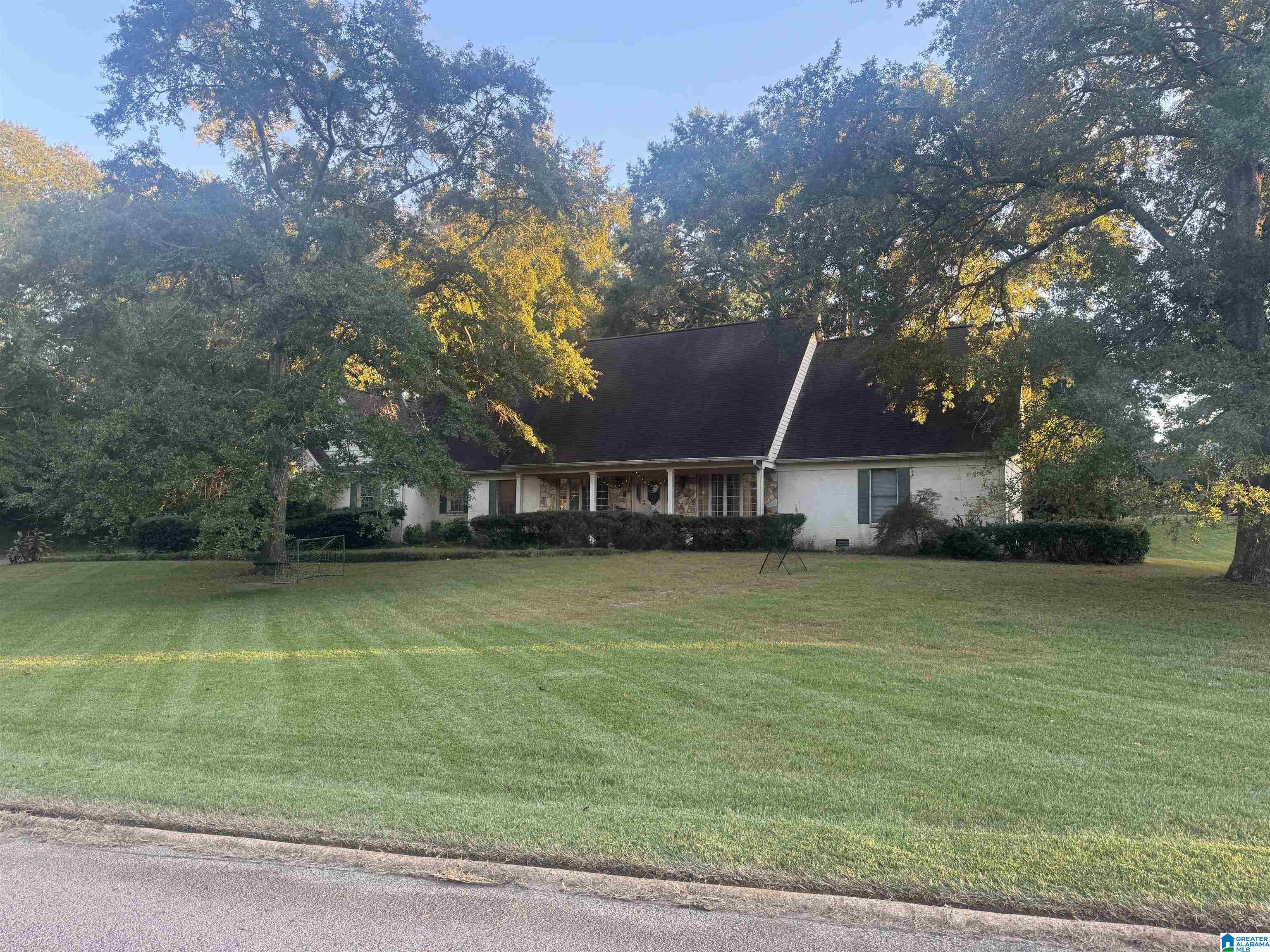 Photo 1 of 19 — 1457 DOGWOOD CIRCLE, ROANOKE, AL 36274