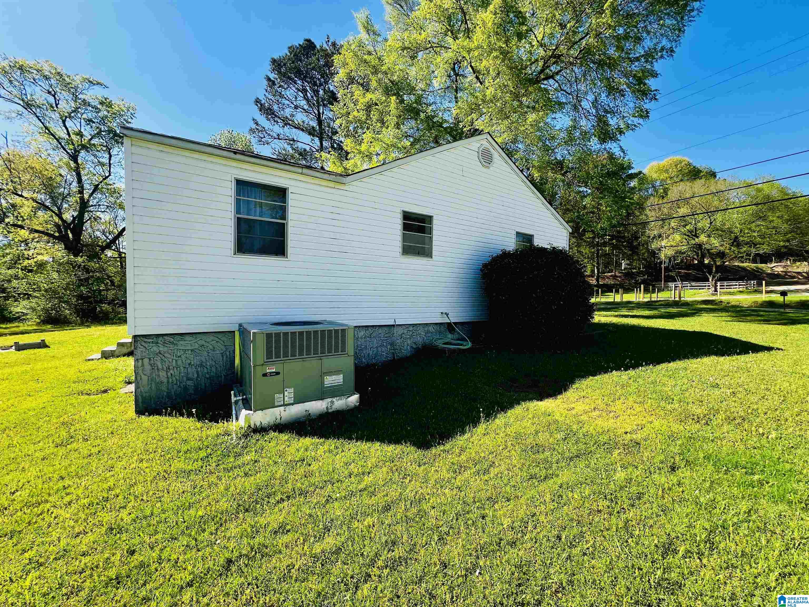 2142 BROOKSIDE COALBURG ROAD