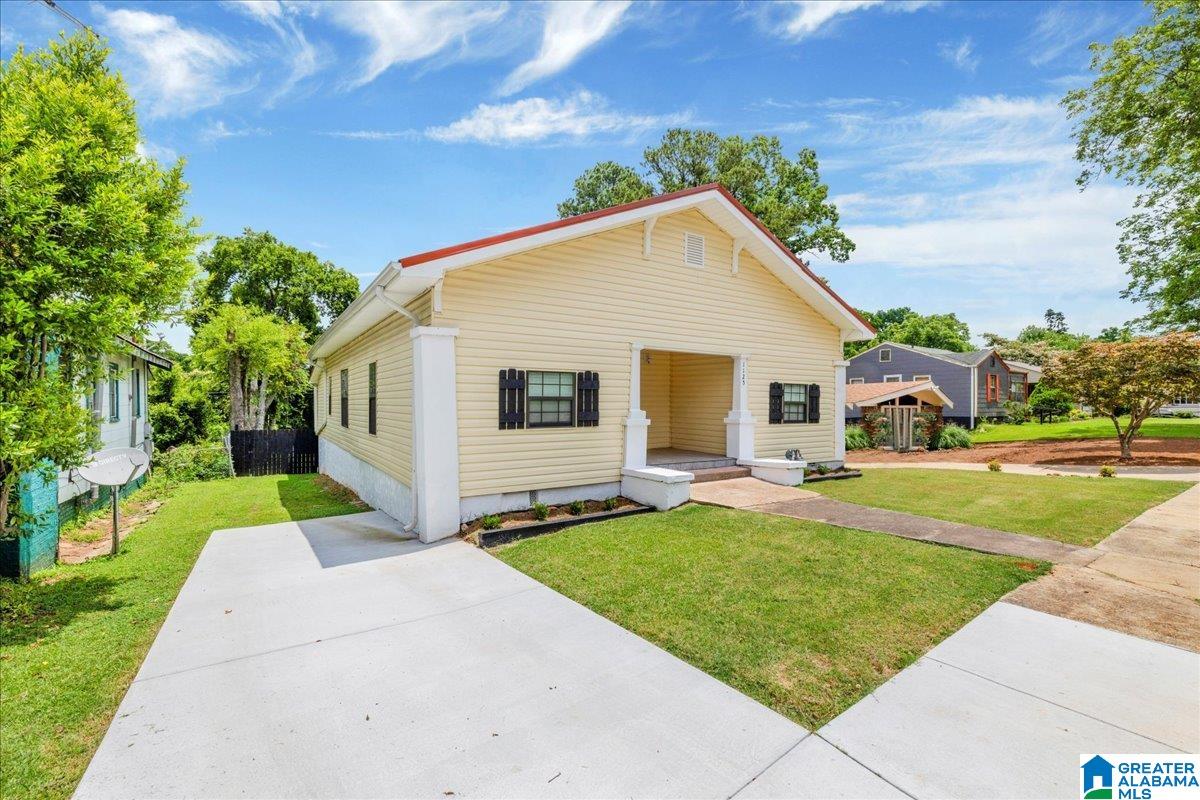1125 SW 15TH STREET
