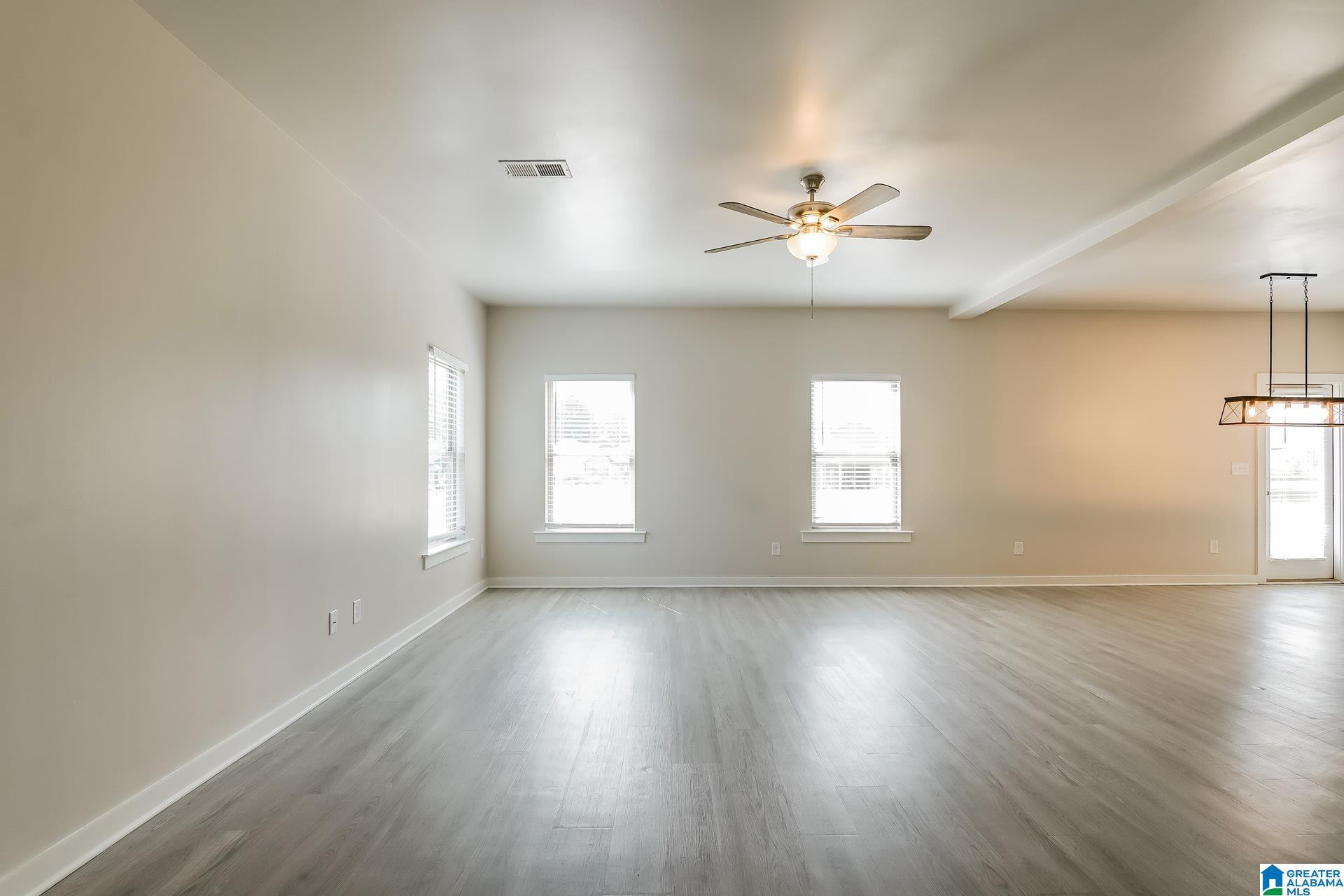 115 RIDGEVIEW CIRCLE