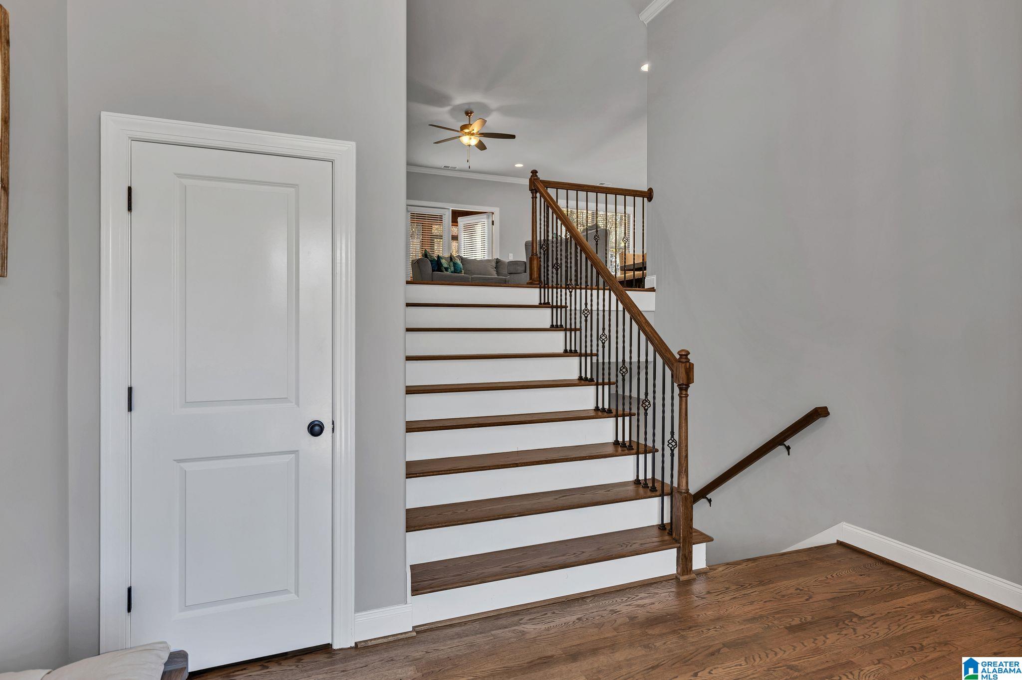 1085 GREY OAKS VALLEY