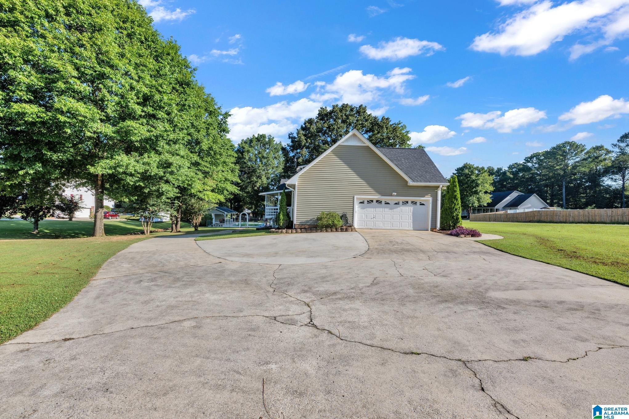 8700 TIMBER LANE