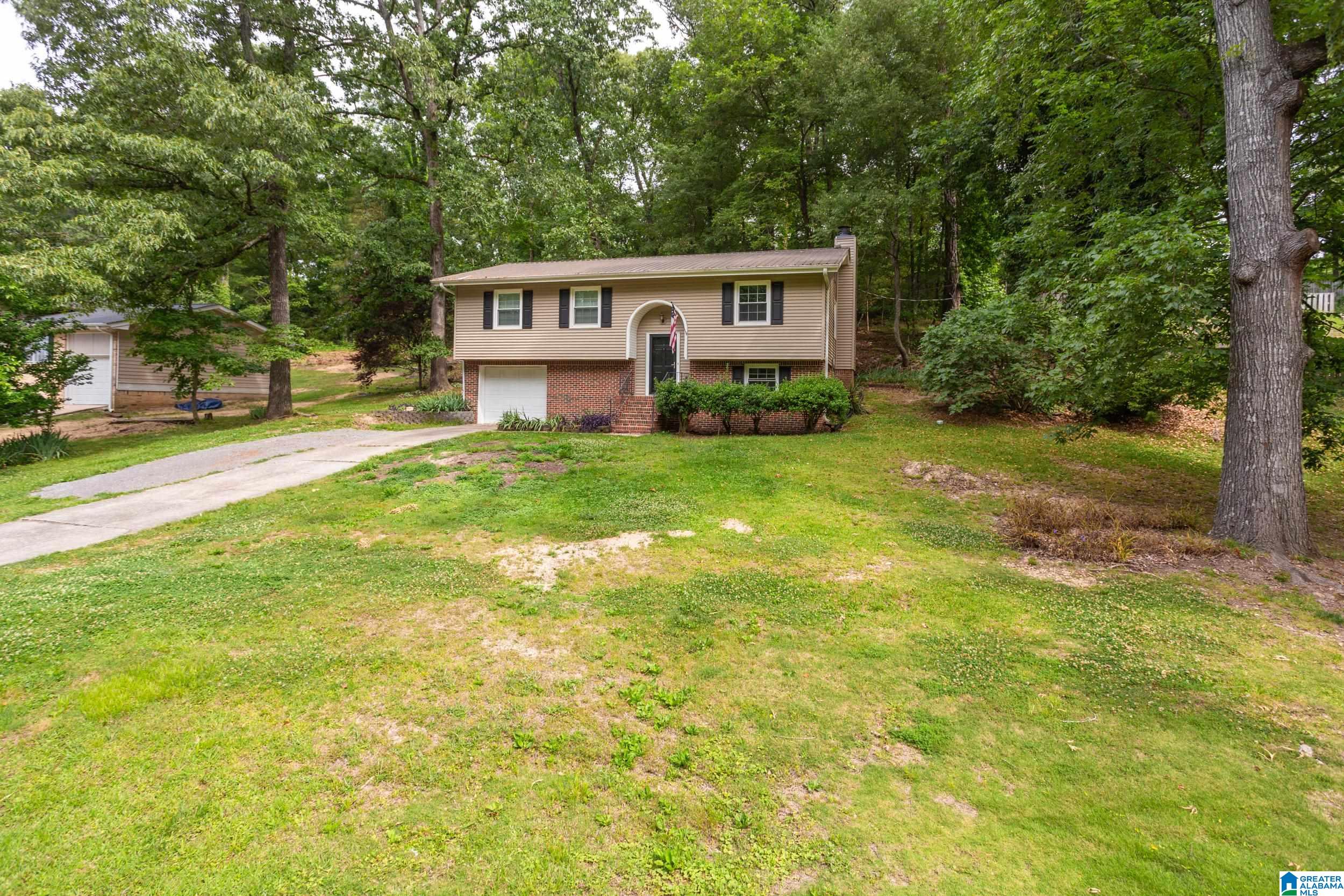 2735 SUNRISE DRIVE