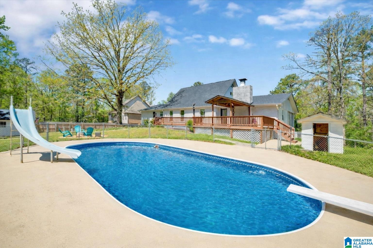 21295 LESLIE DRIVE