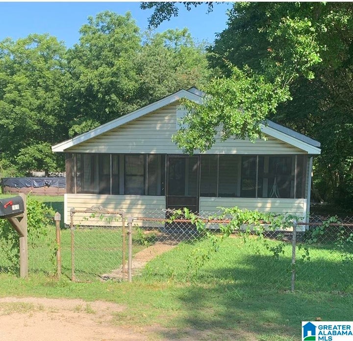 Photo 1 of 1 — 1600 14TH AVENUE, BESSEMER, AL 35020