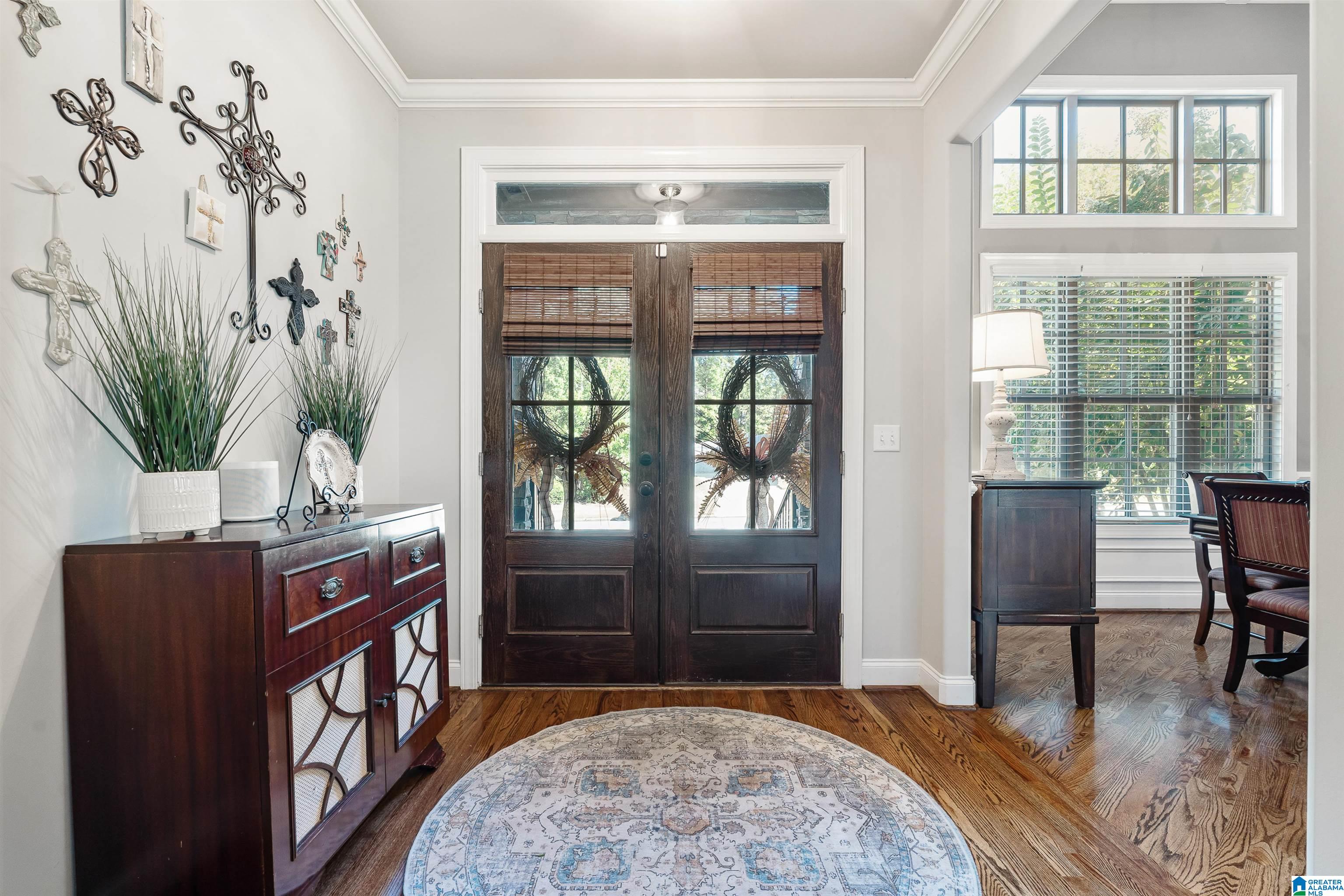 233 GREY OAKS COURT