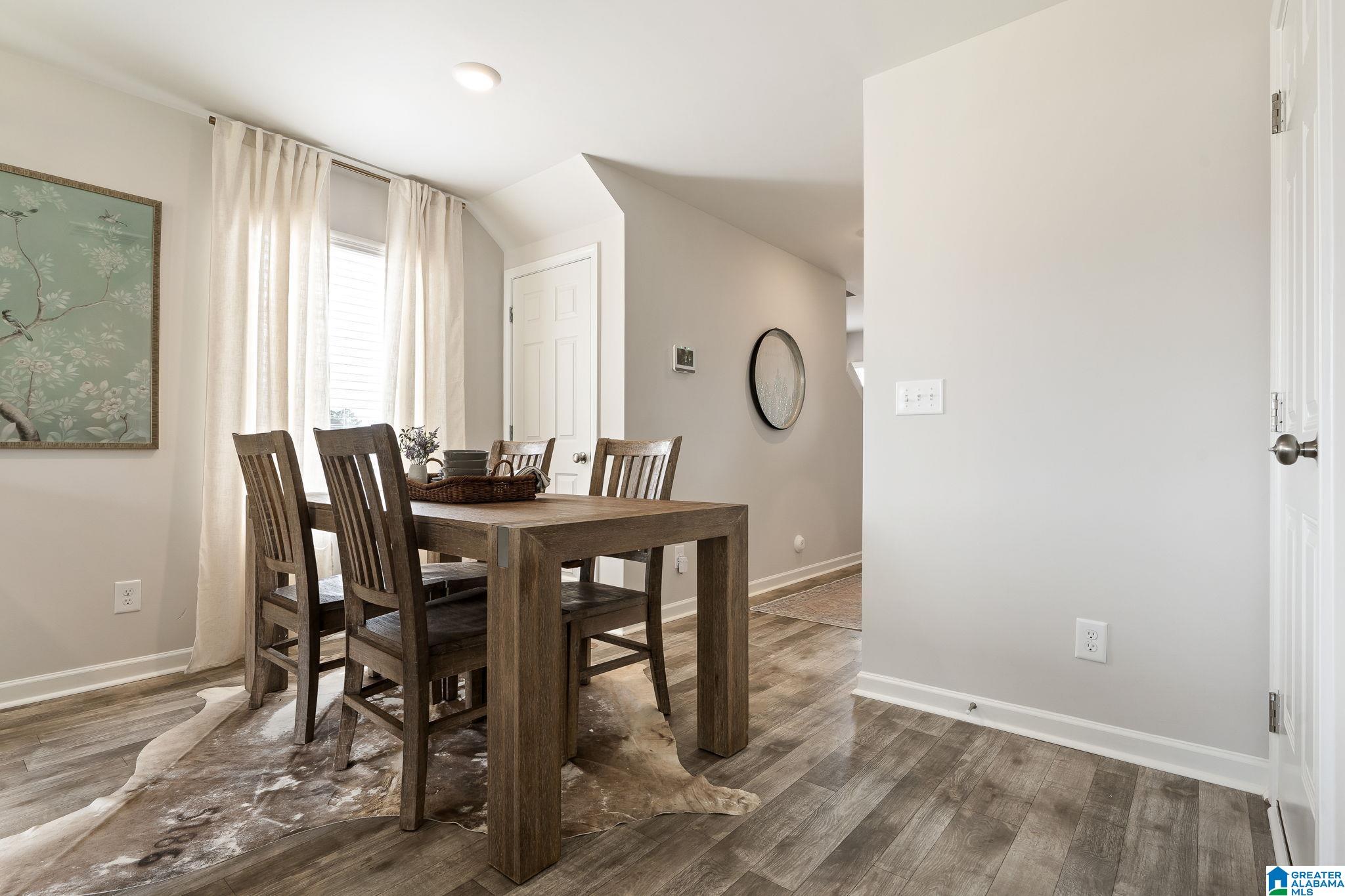 123 RIVER ROCK STREET