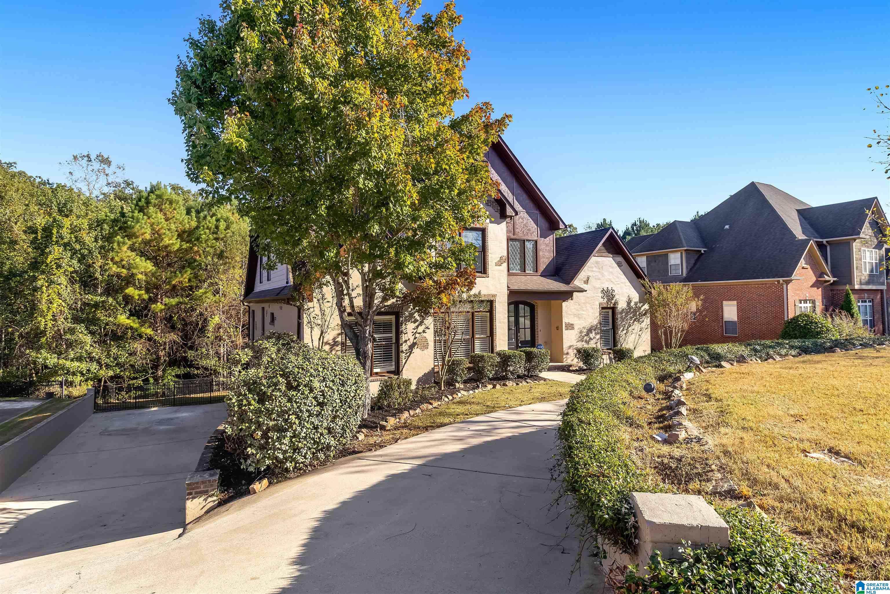 828 BALLANTRAE PARKWAY