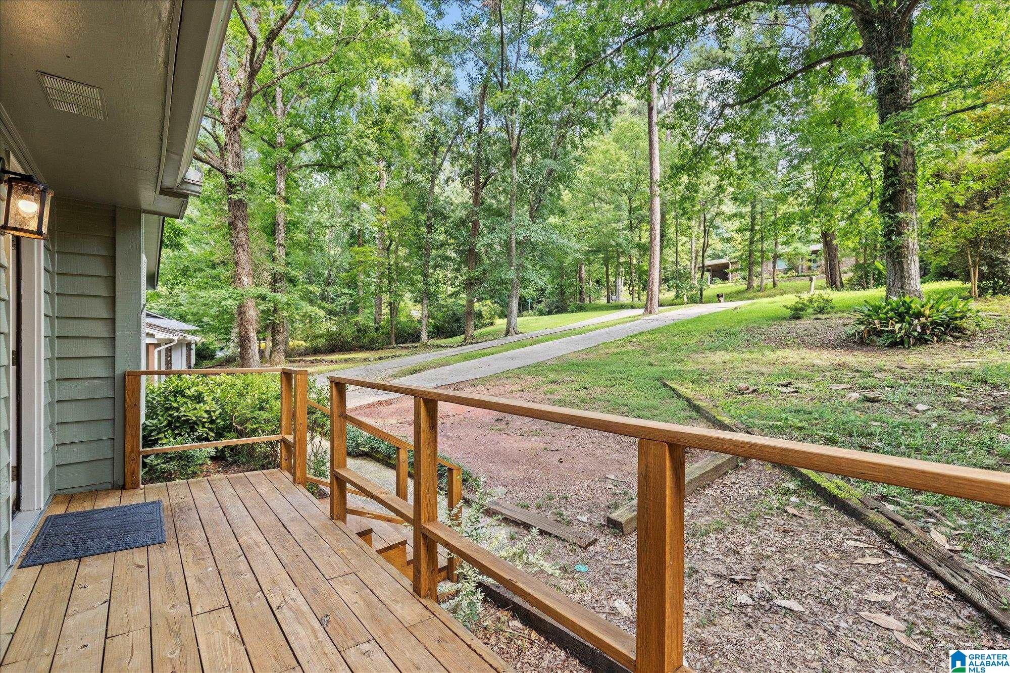 2966 LAKE PARK CIRCLE