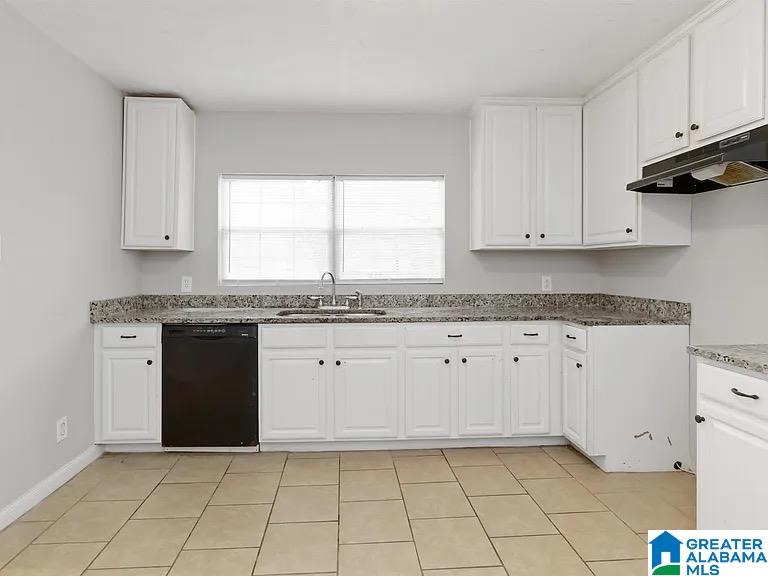 3808 OAKWOOD DRIVE