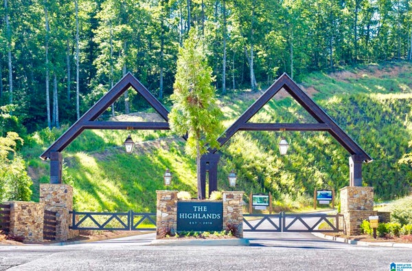 3117 OAKRIDGE WAY # 104, CHELSEA, AL 35043 - Image ef23d5910c9bf12e72ca8cd2bcaec20a/555703021
