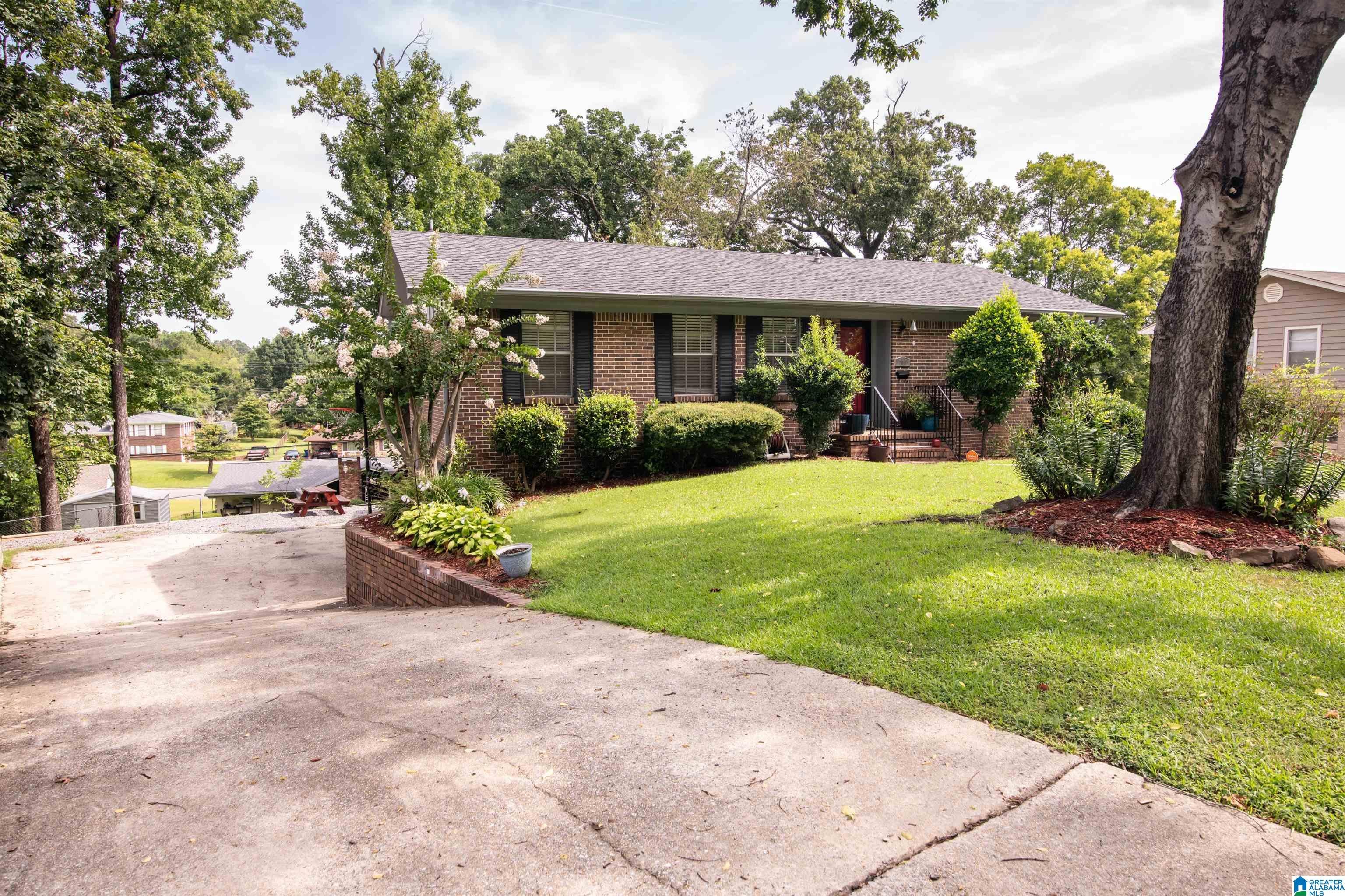 709 GLEN RIDGE DRIVE