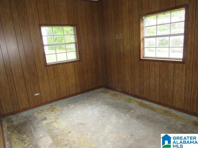 105 HAMMER LANE