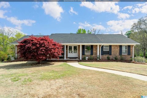 2282 S SHERRLYN DRIVE HOOVER AL 35226