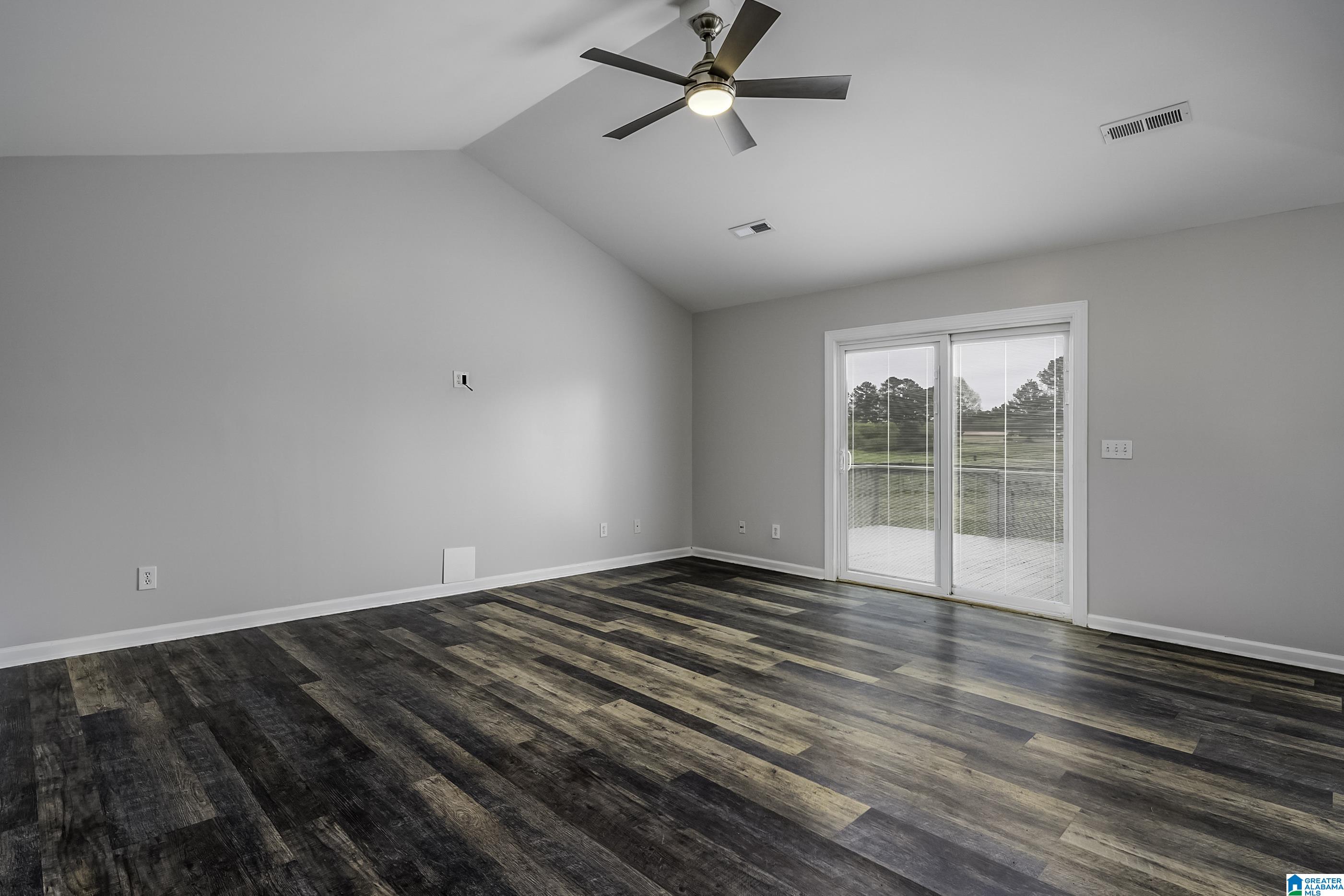 265 W WOLF ROAD