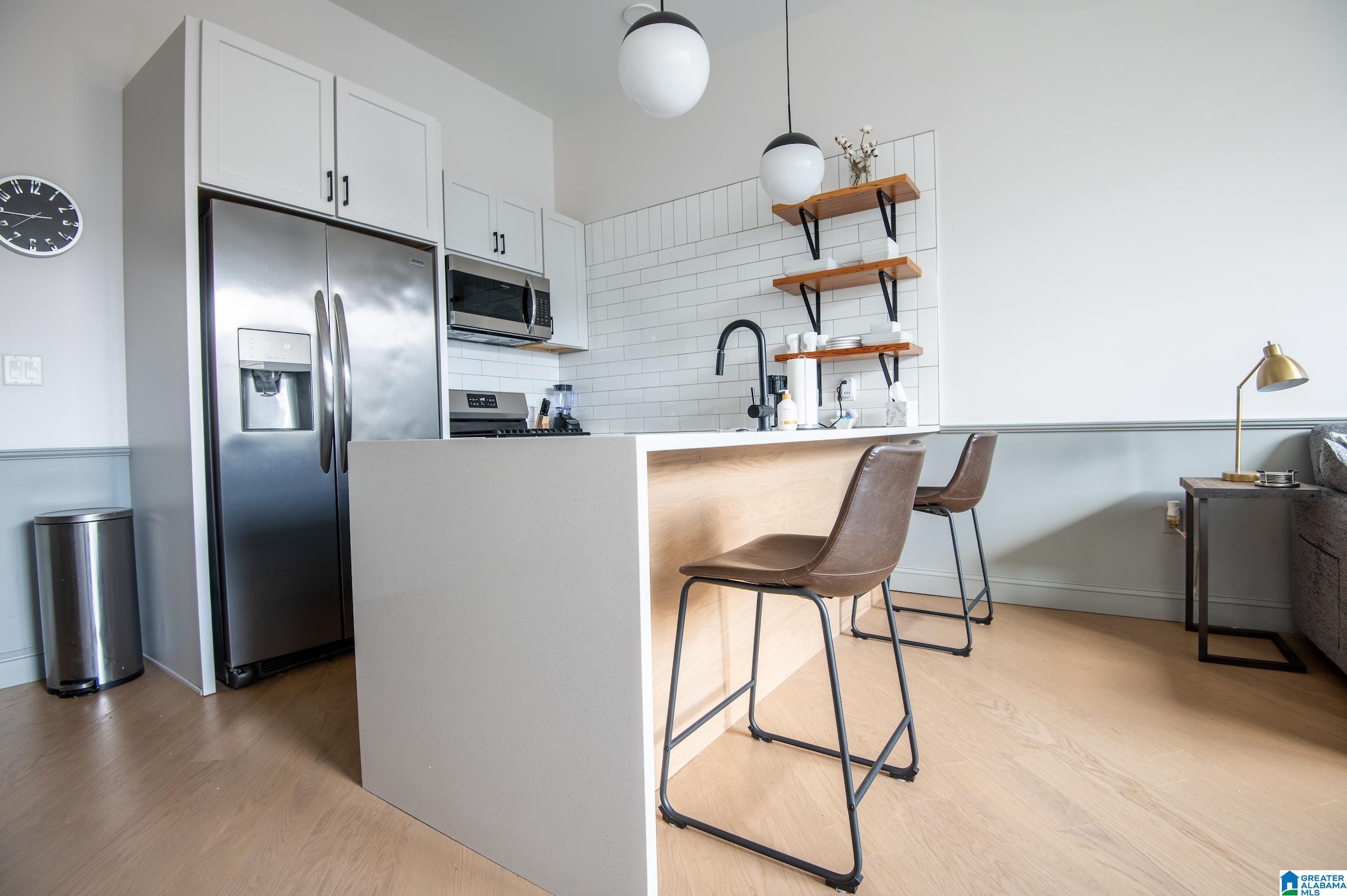 2212 MORRIS AVENUE N 418