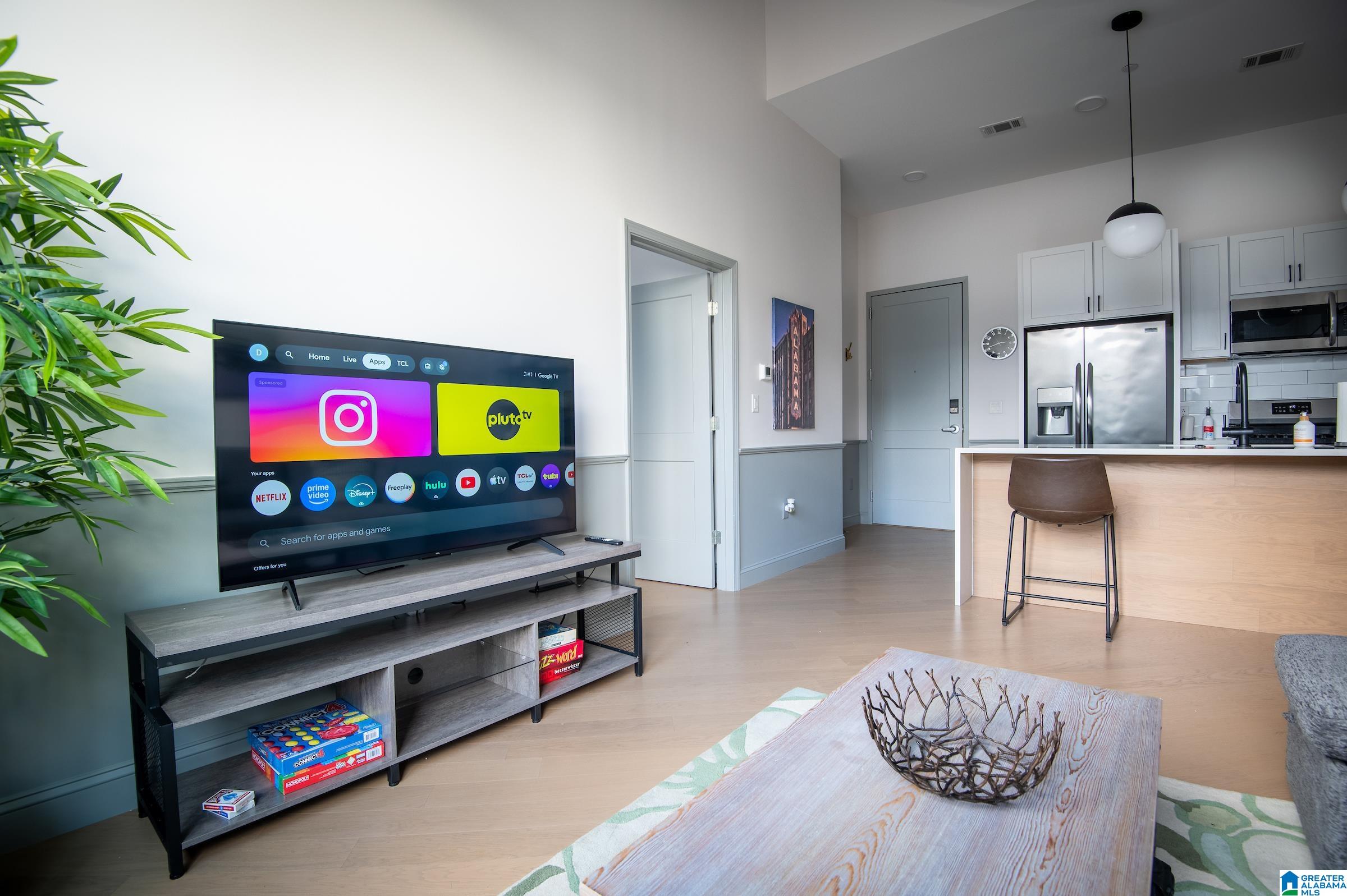 2212 MORRIS AVENUE N 418