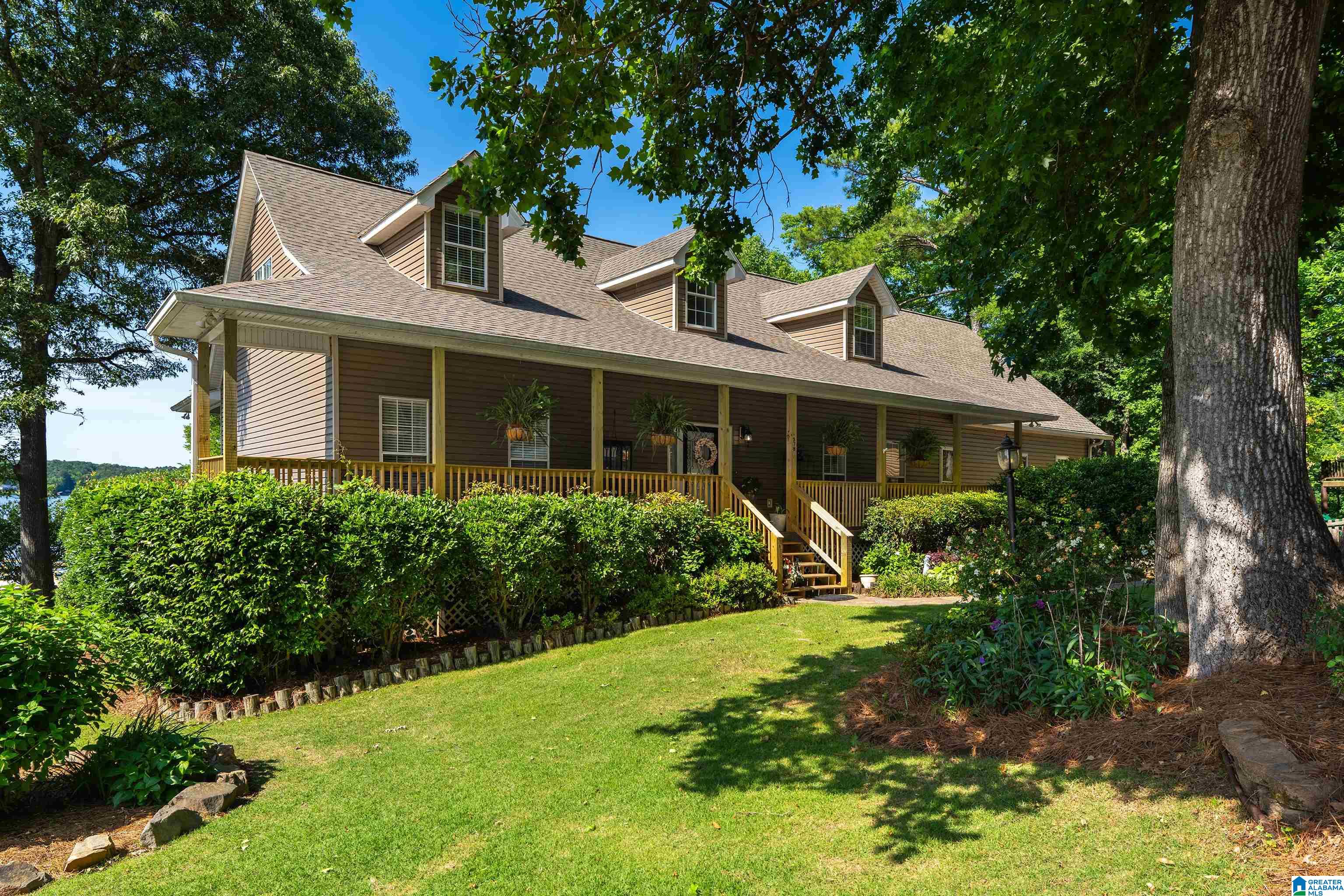 378 LAKEVIEW CIRCLE