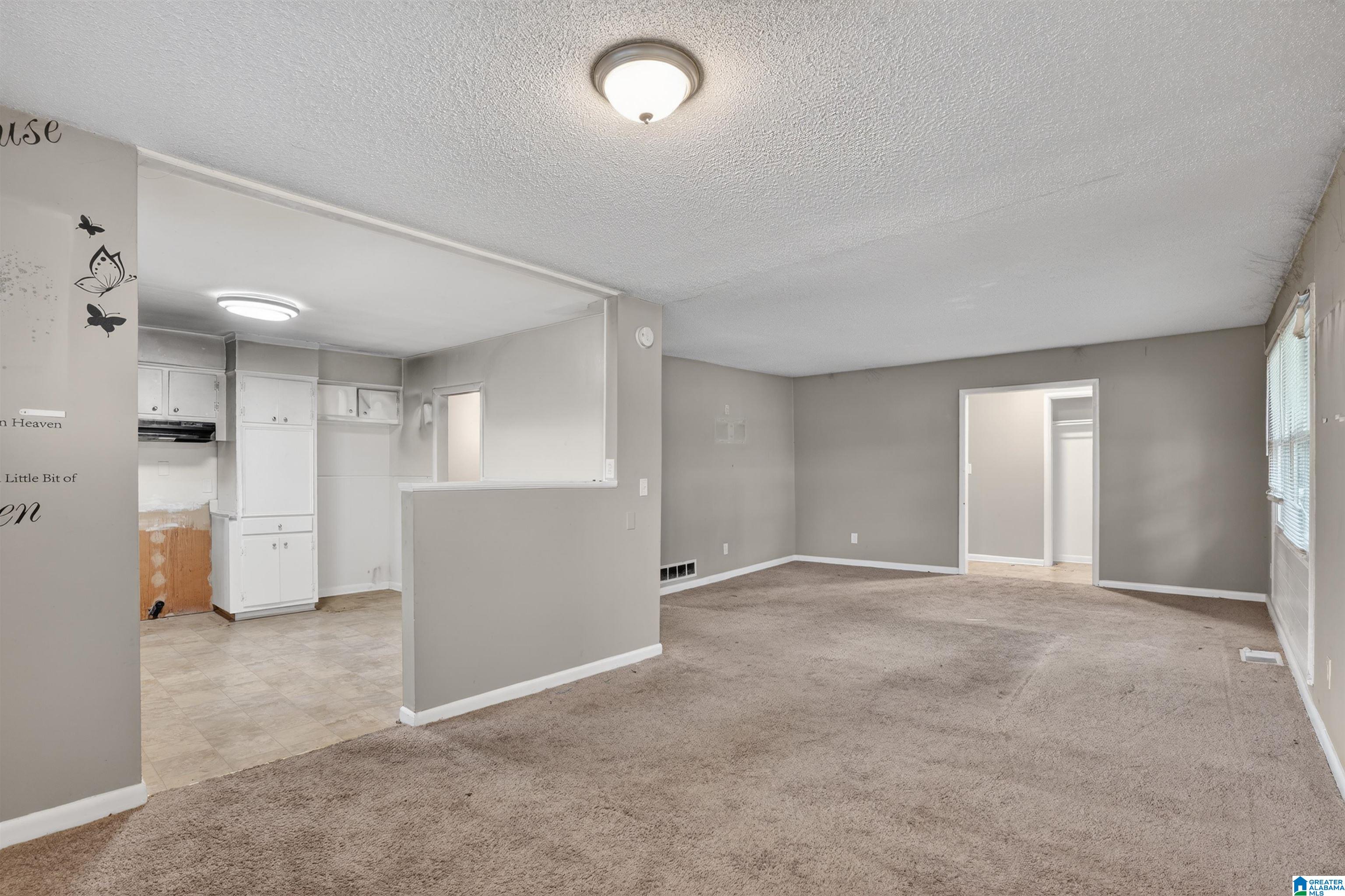 408 CREST DRIVE